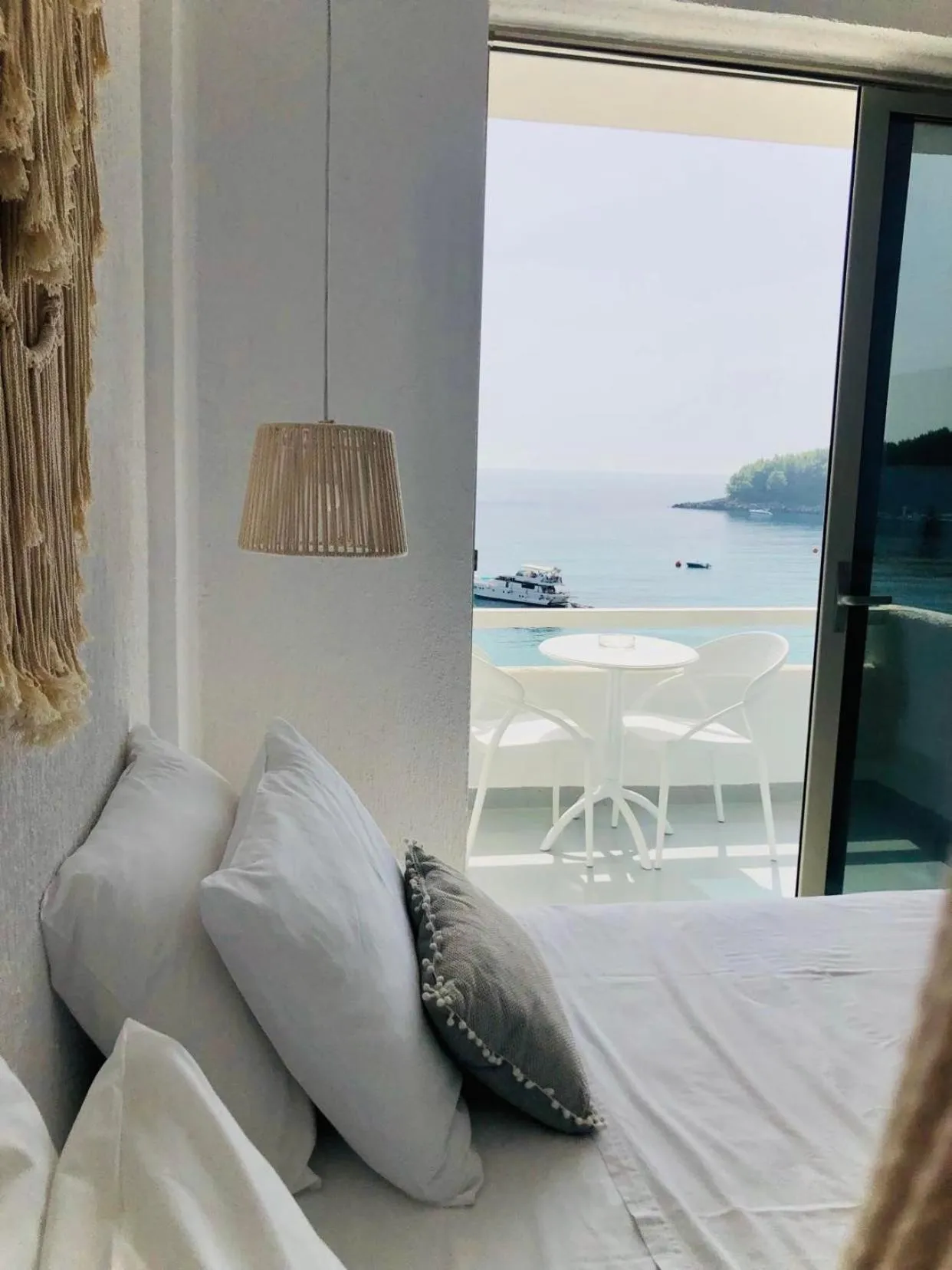 Bed in Geo & Art Boutique Hotel Himara