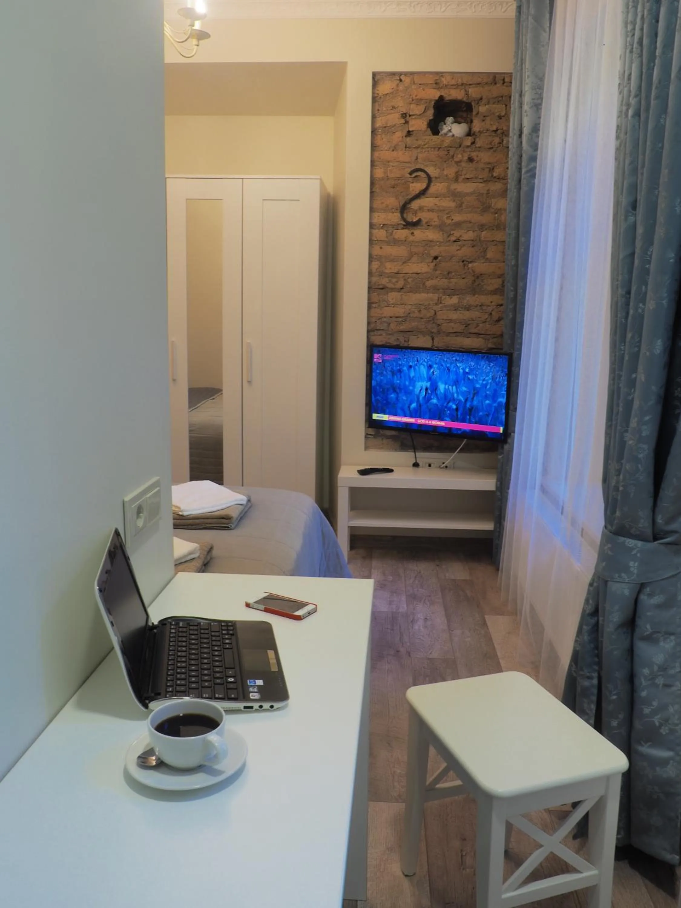 Bedroom in Emi apartment