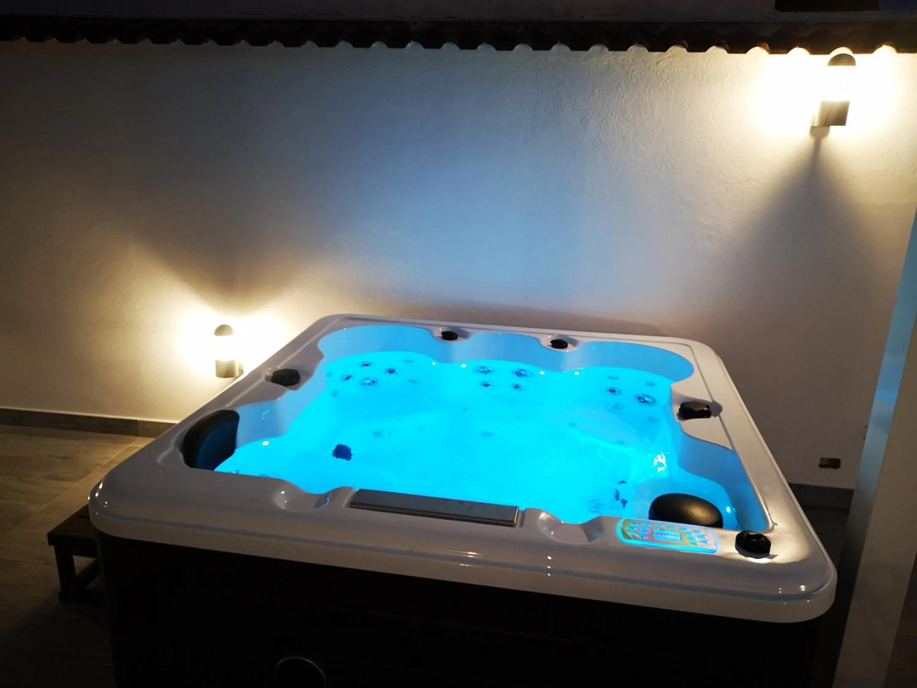 Hot Tub in B&B Tonnarella Beach