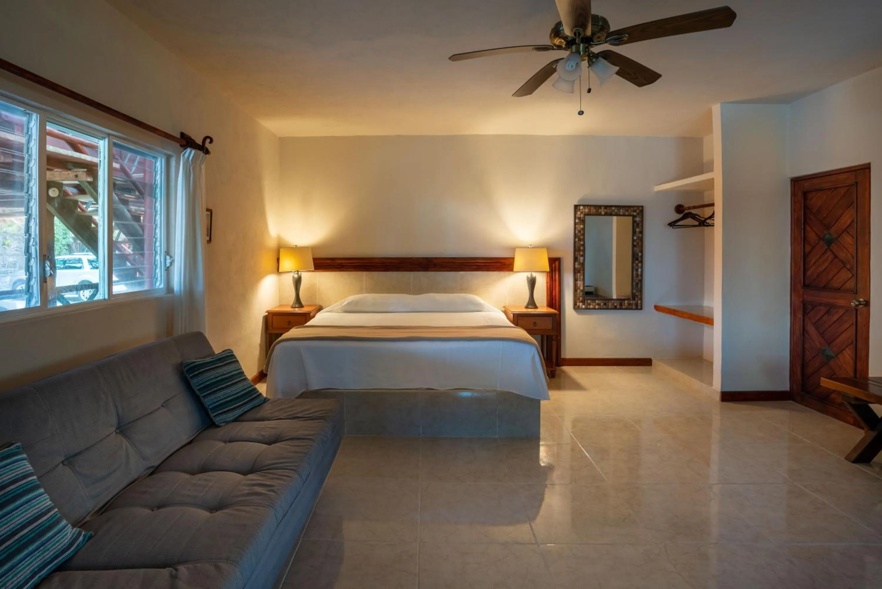 Property building, Bed in The Diving Lodge Downtown