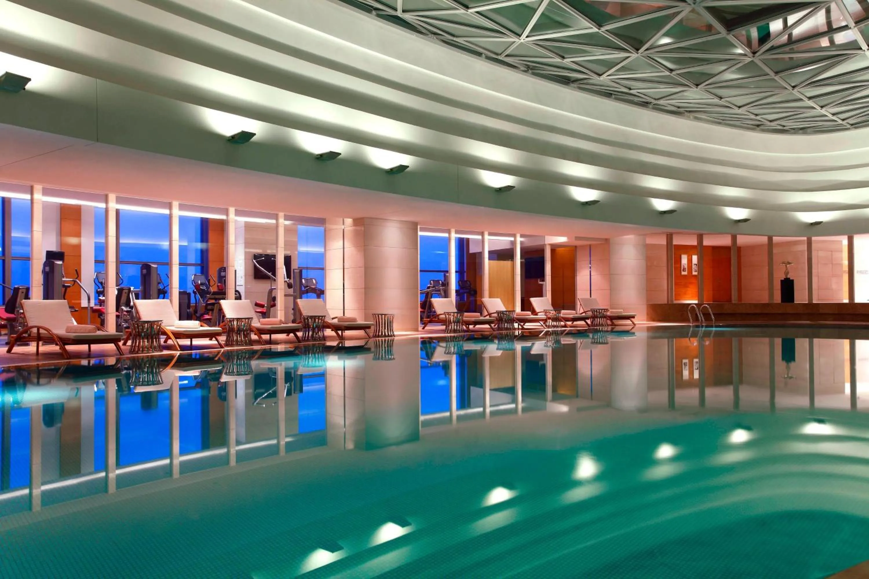 Swimming pool in Sheraton Jinzhou Hotel