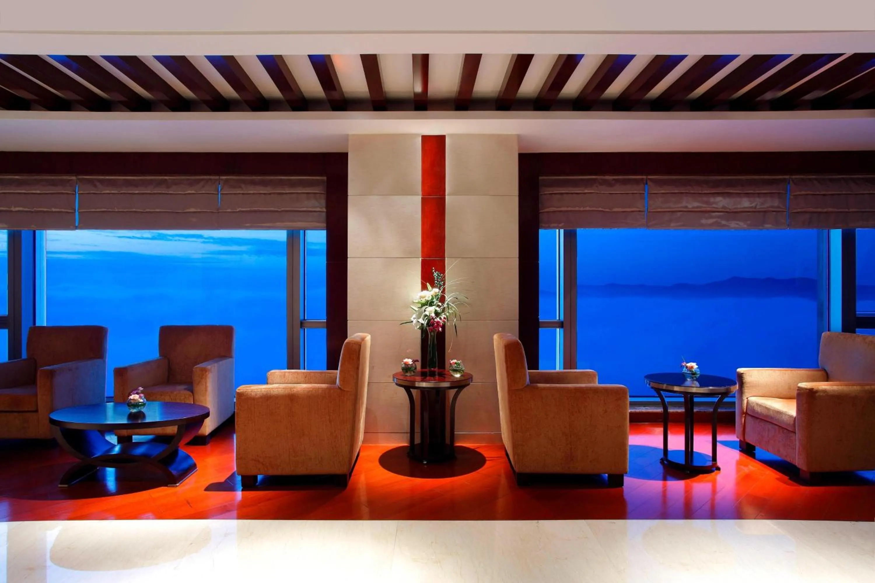 Lounge or bar in Sheraton Jinzhou Hotel