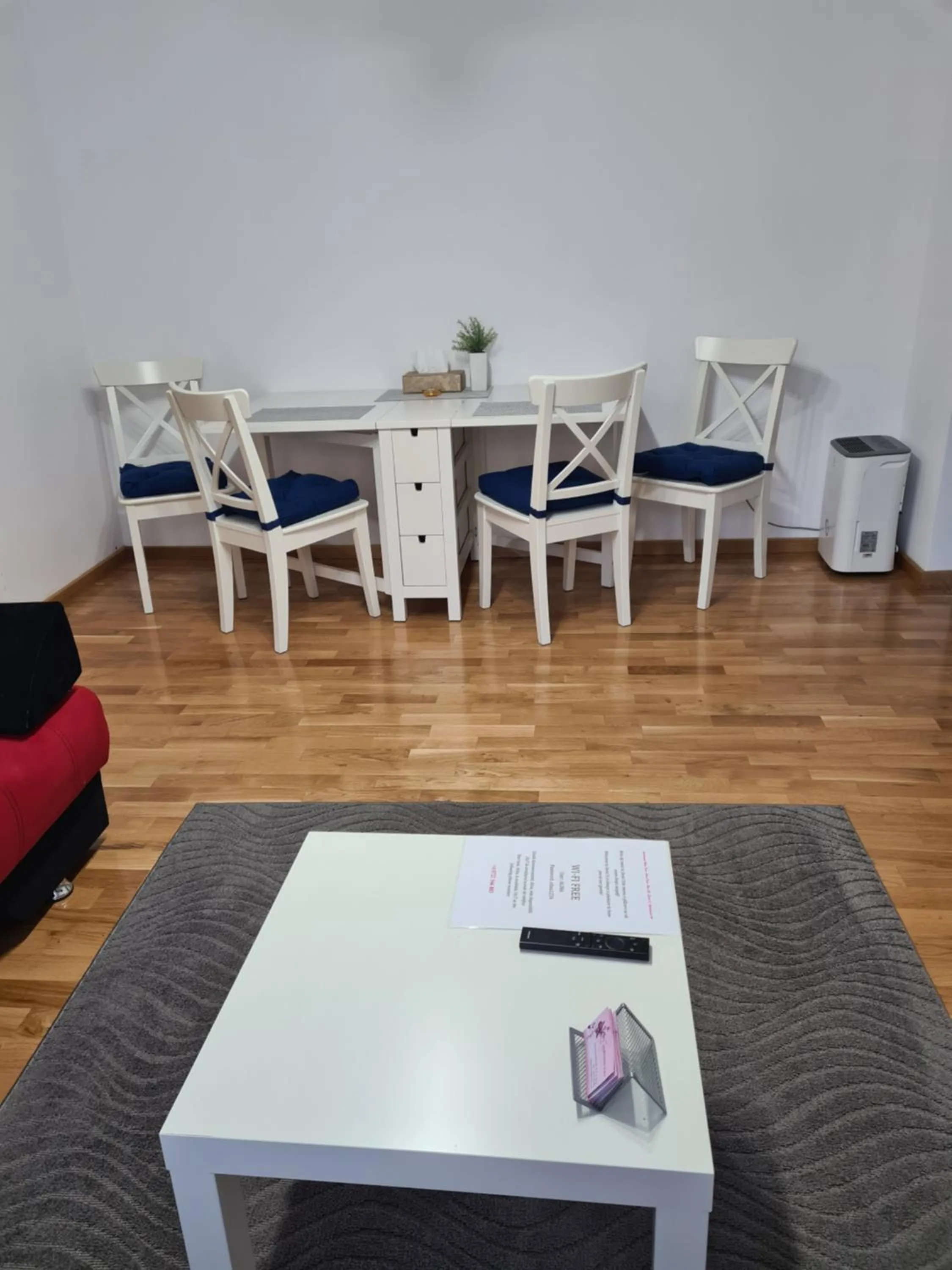 Living room in Apartament Alina - la parter & parcare rezervata