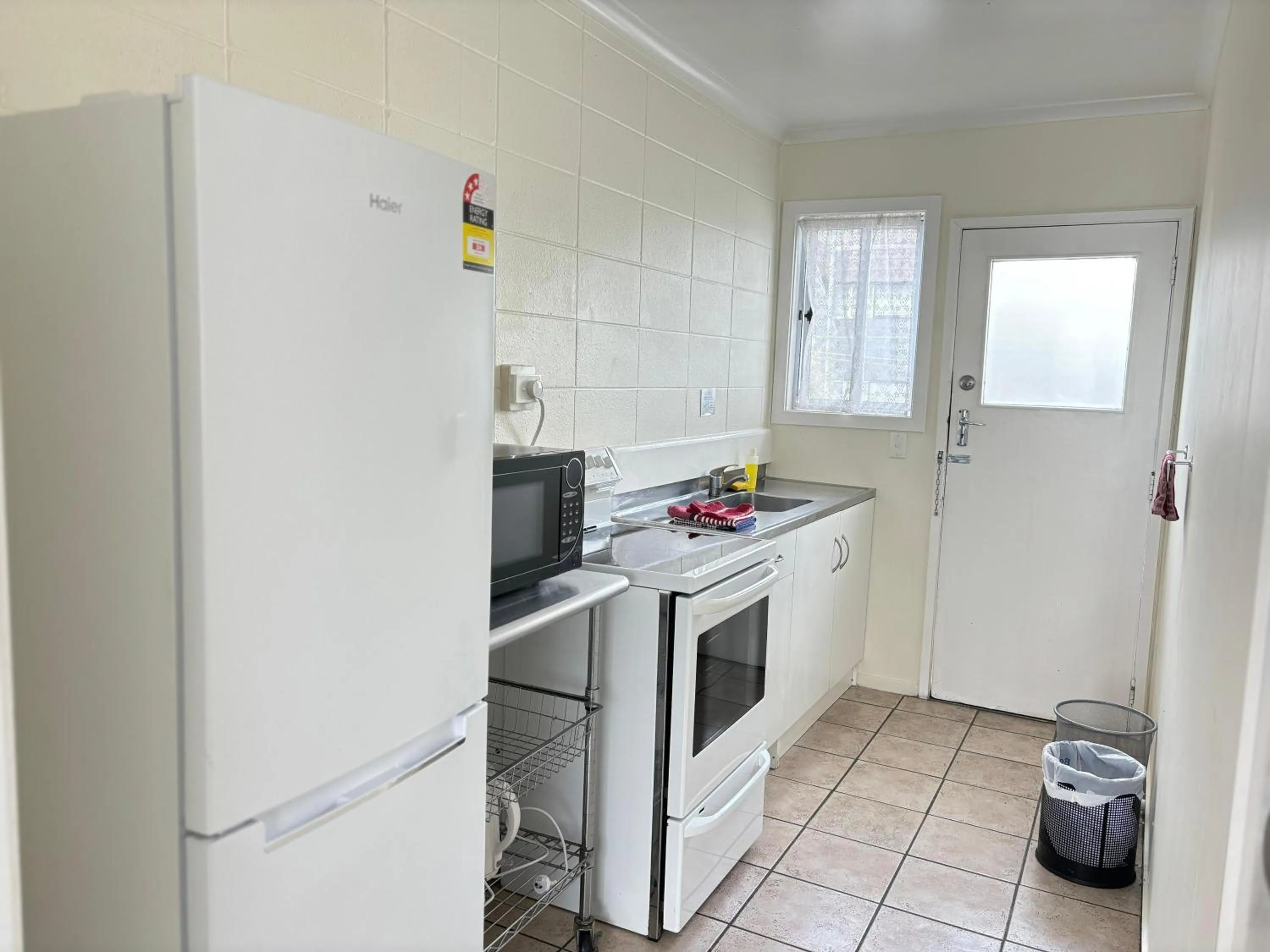Kitchen or kitchenette in Kowhai Motel Rotorua