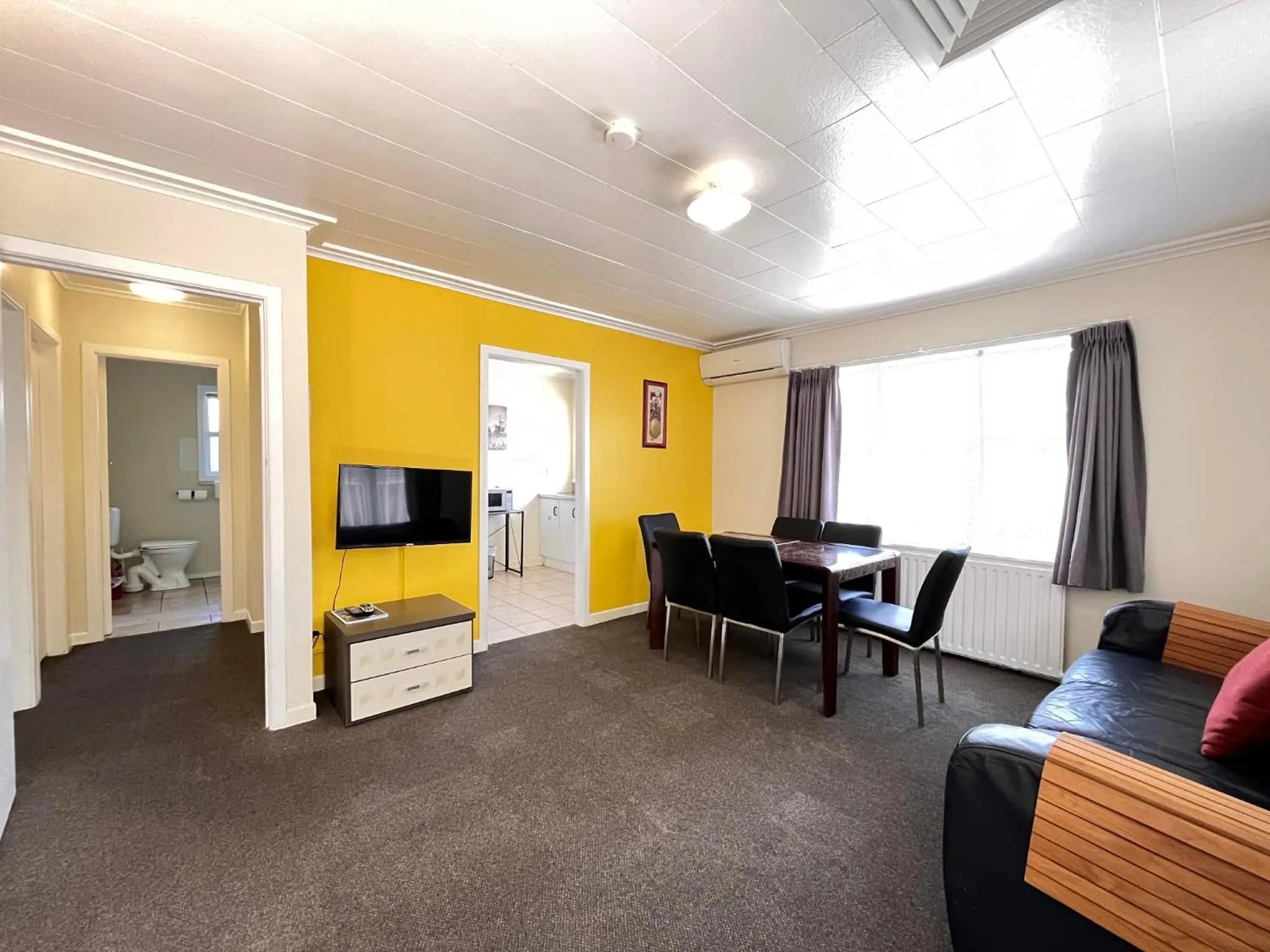 Living room in Kowhai Motel Rotorua