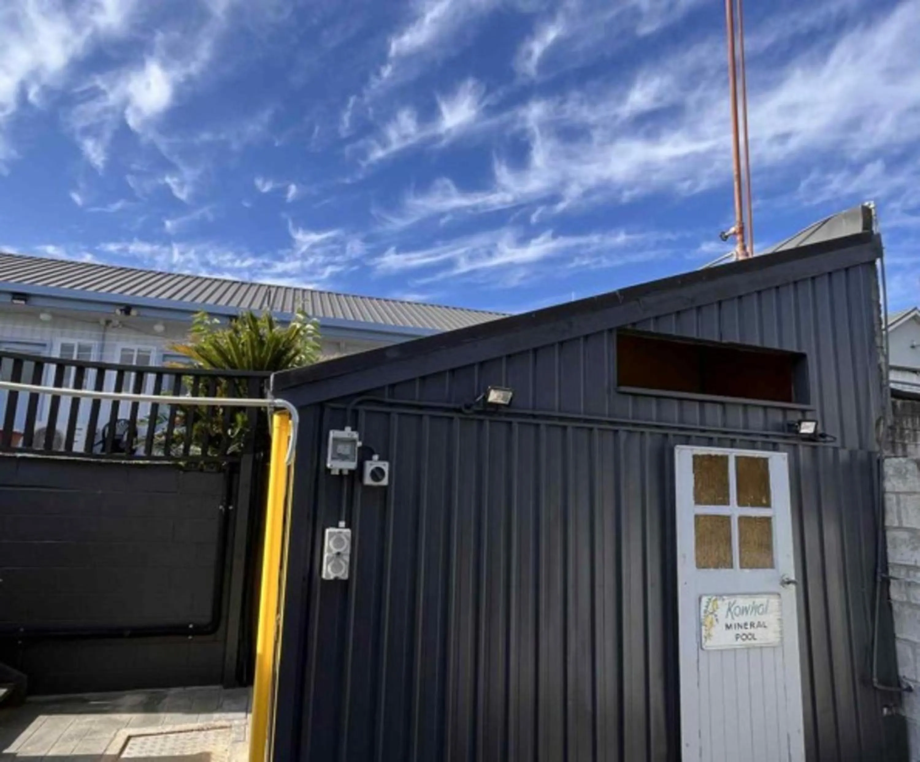 Hot Spring Bath in Kowhai Motel Rotorua