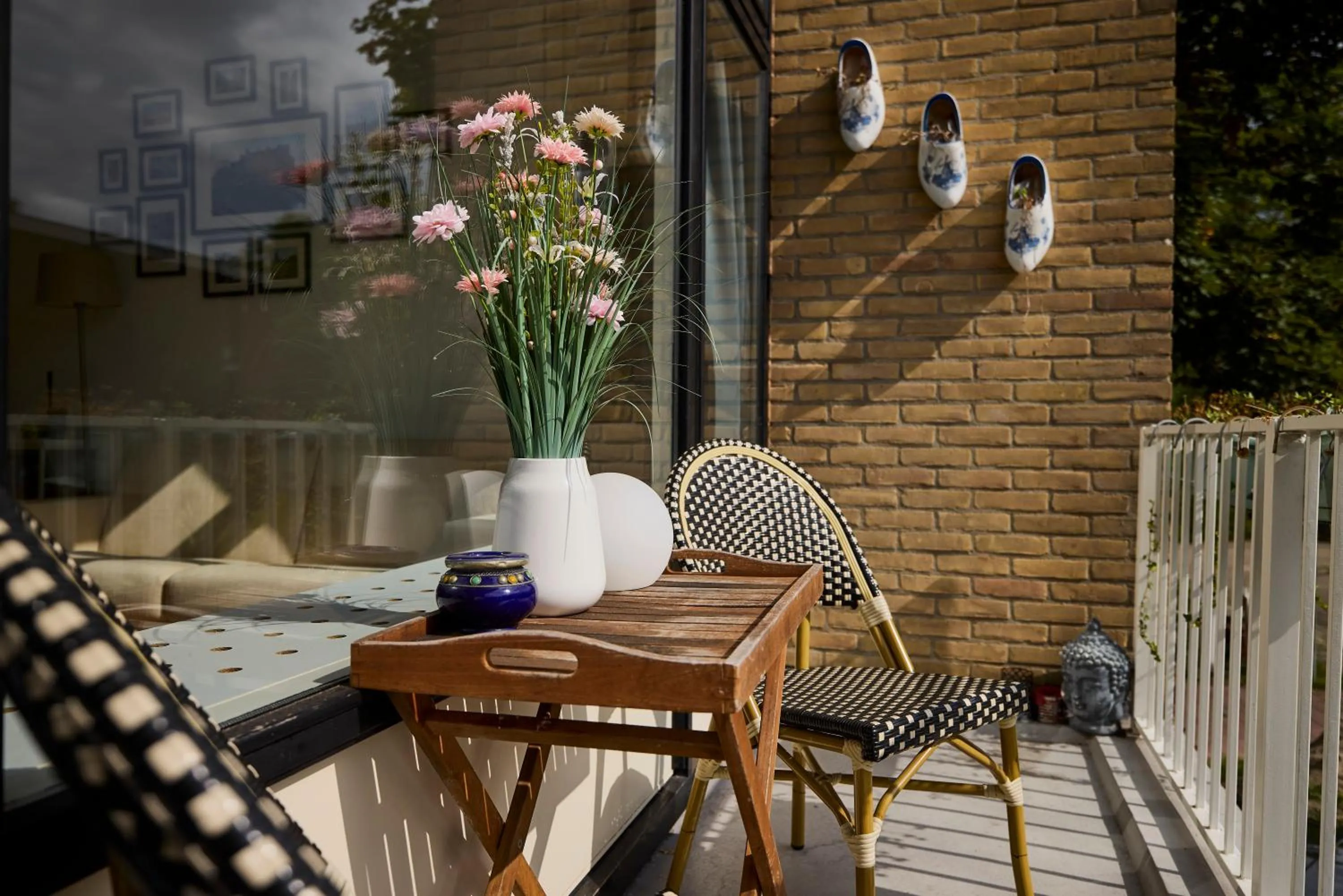 Balcony/Terrace in Treehouse Inn