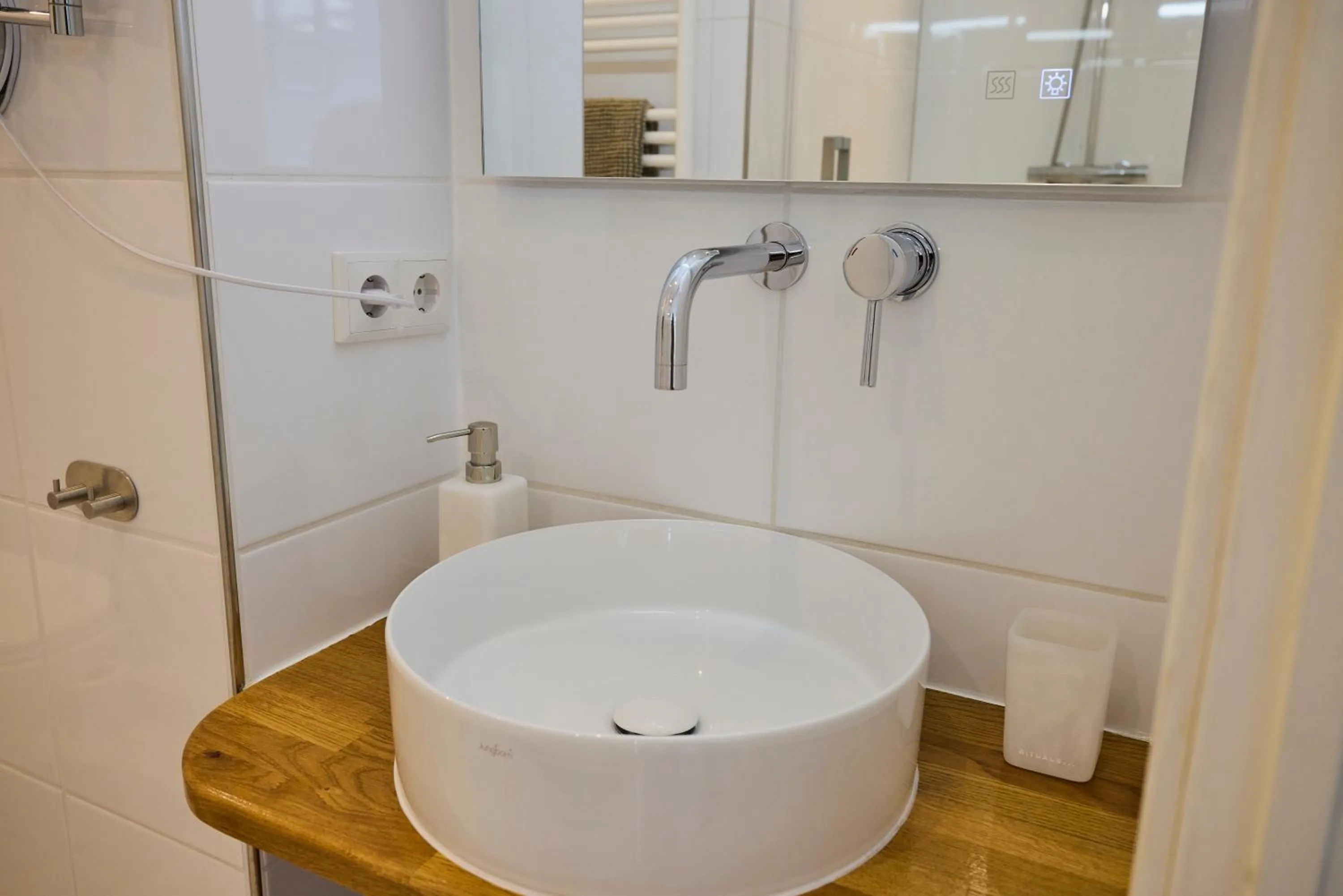 Bathroom in Treehouse Inn