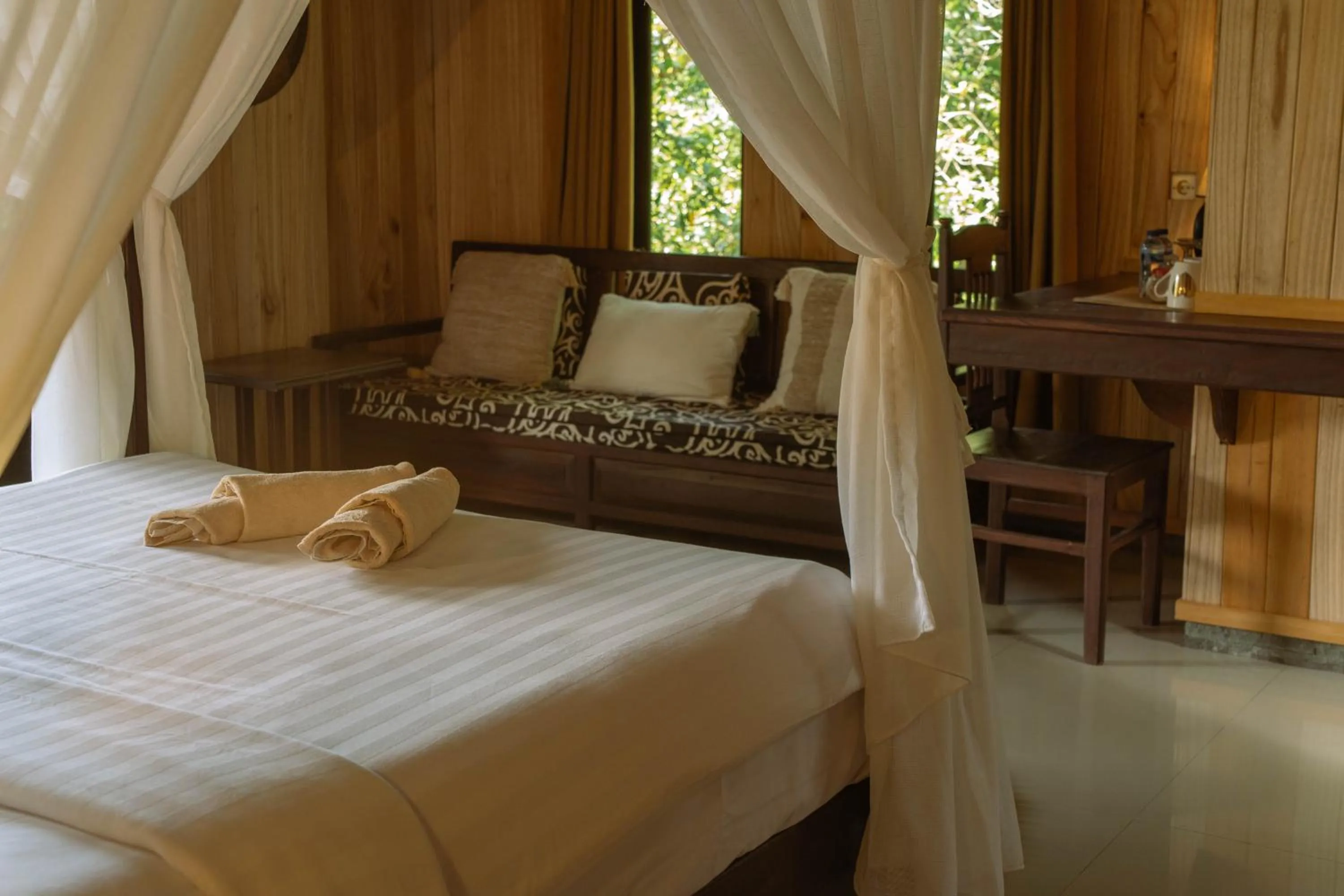 Bedroom, Bed in Puri Alam Bali