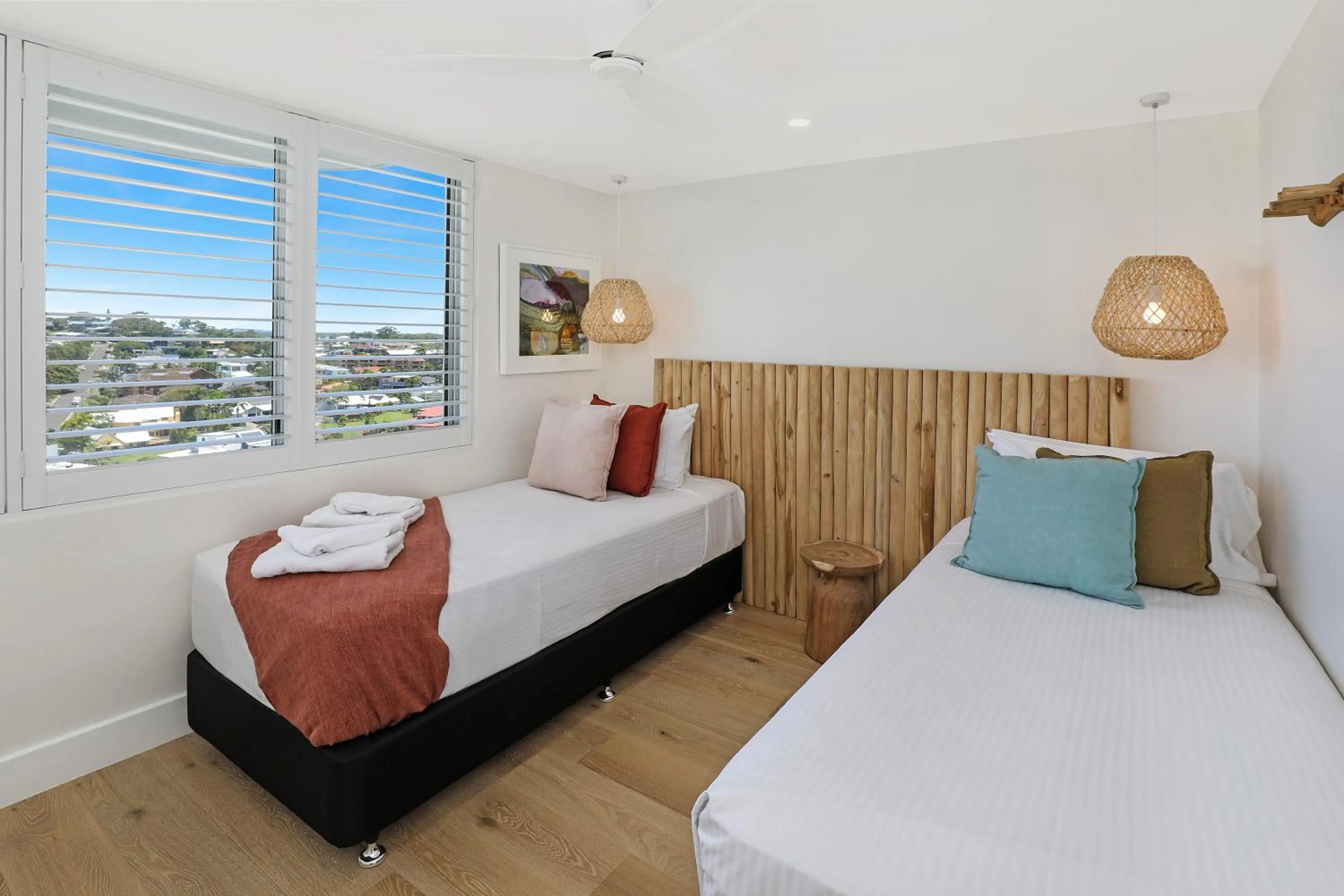 Bedroom, Bed in Mandolin Beachfront Resort