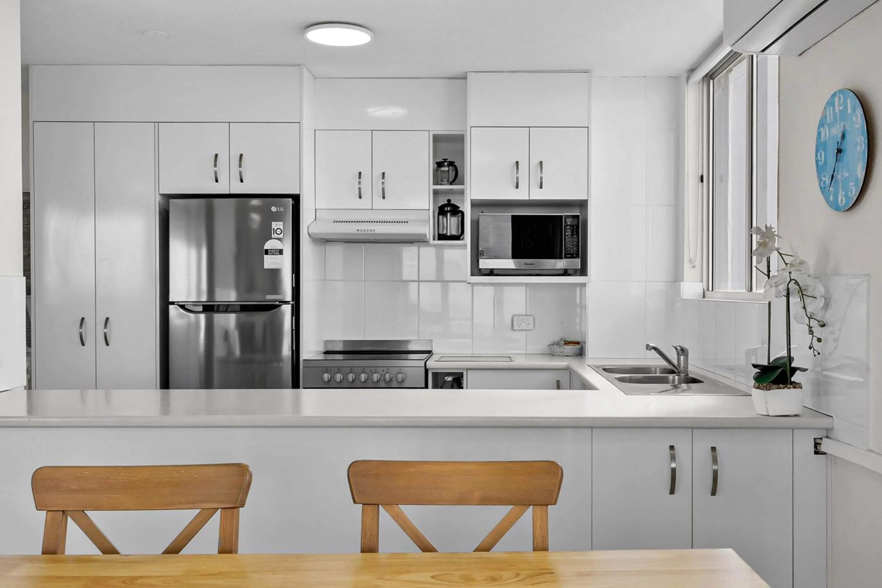 dishwasher in Mandolin Beachfront Resort