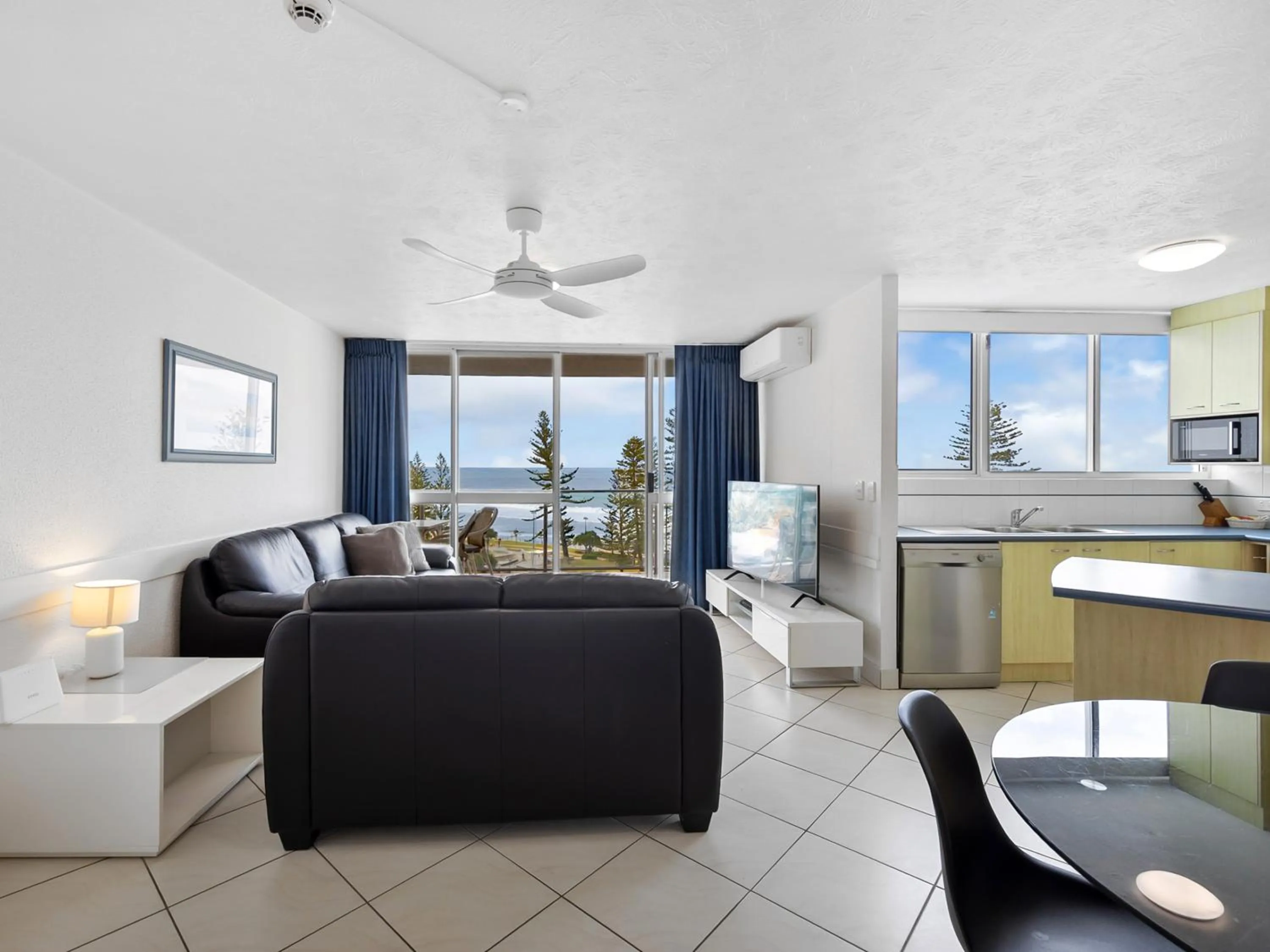 Living room in Mandolin Beachfront Resort