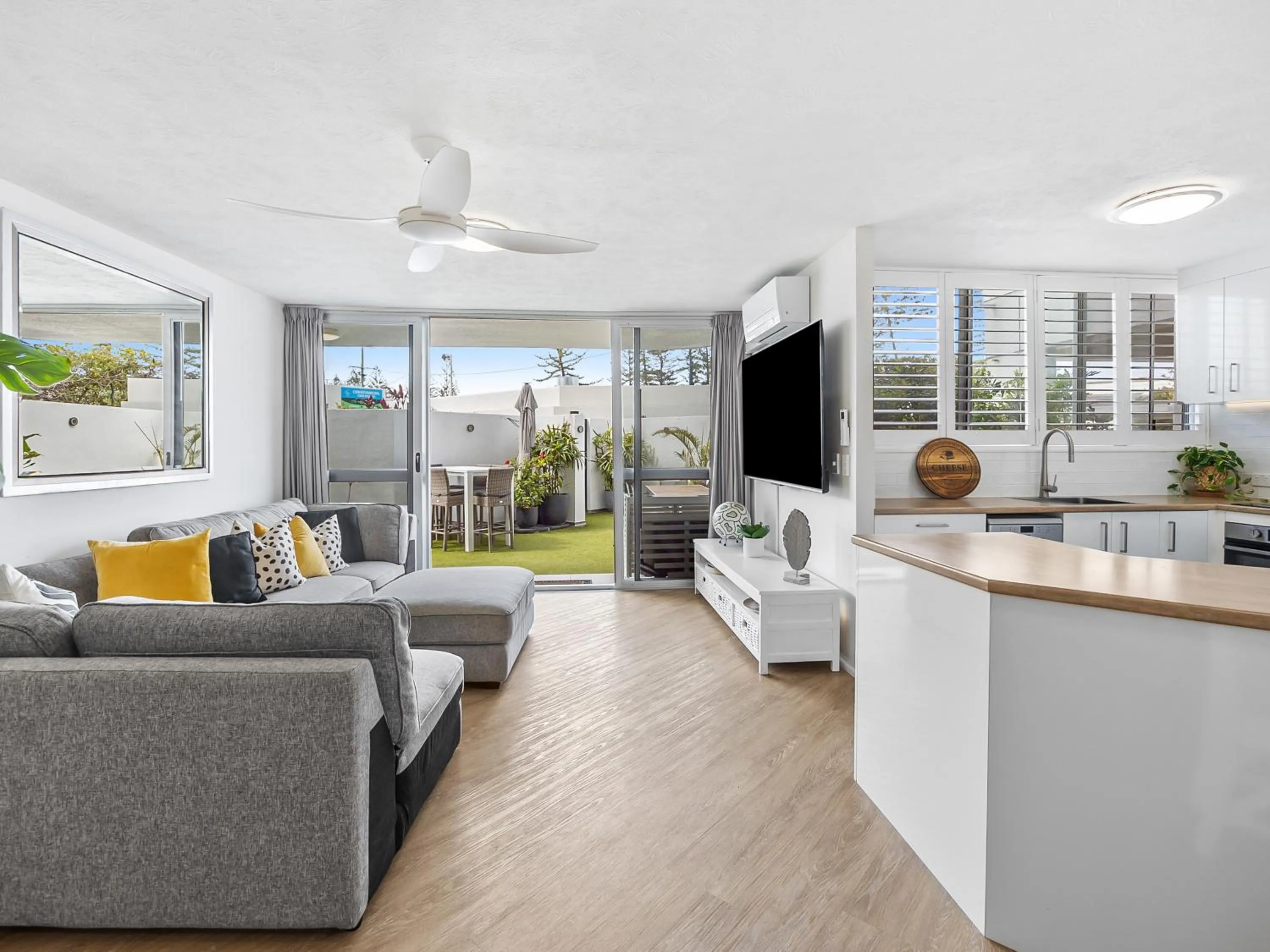 Living room in Mandolin Beachfront Resort