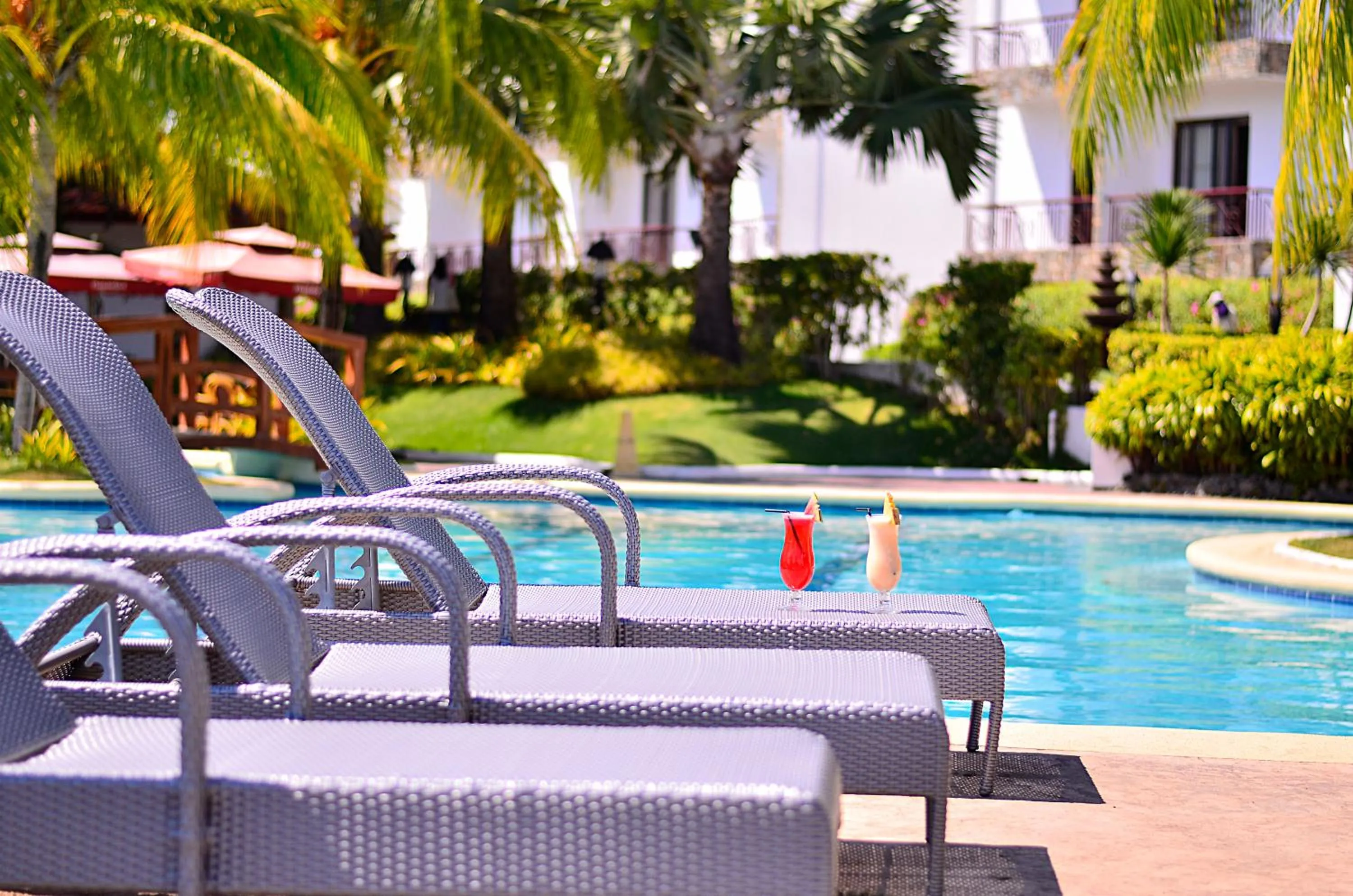 Lounge or bar in Thunderbird Resorts - Rizal