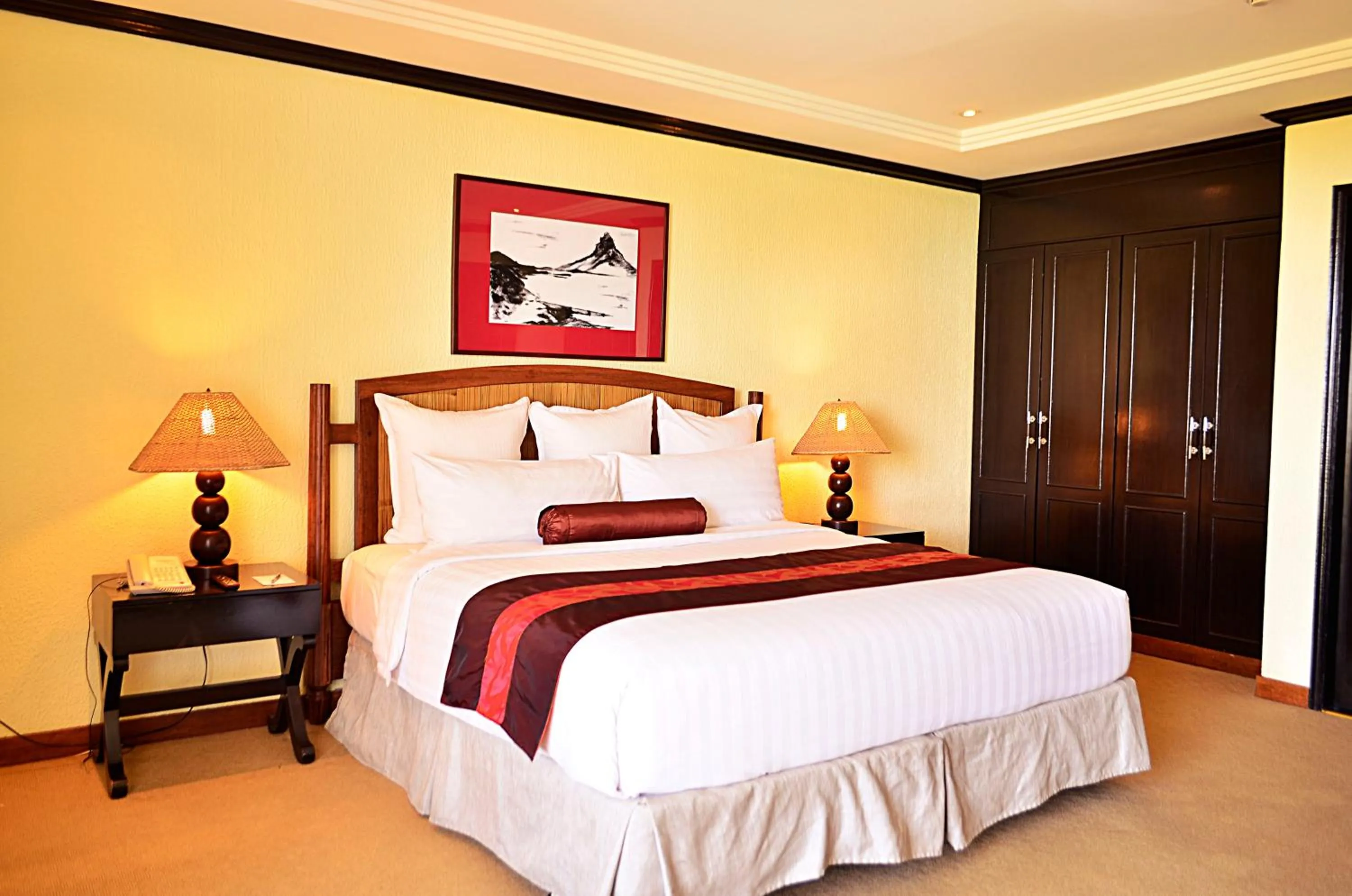 Bedroom, Bed in Thunderbird Resorts - Rizal