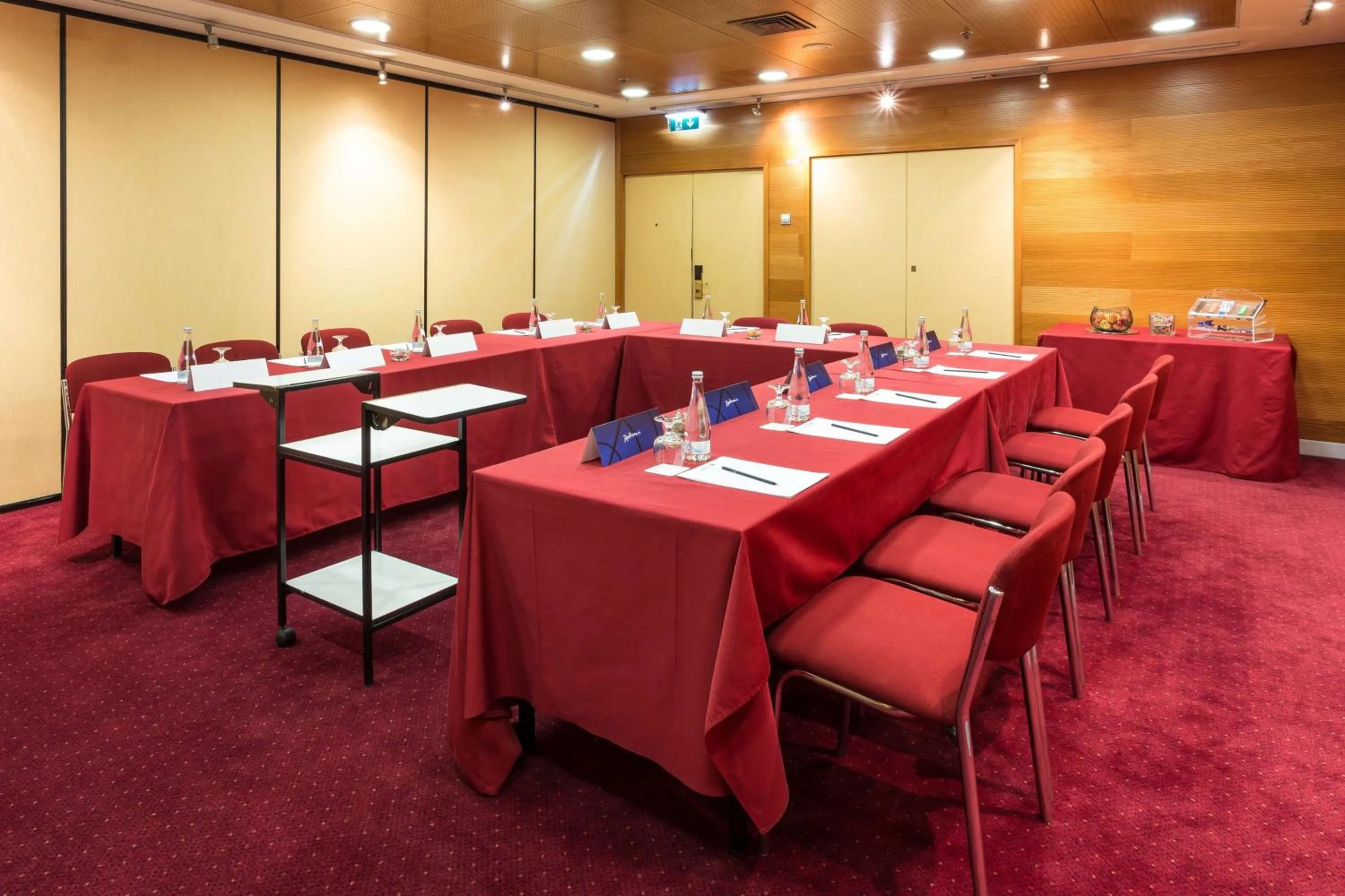 Meeting/conference room in Radisson Blu Hotel Lisbon