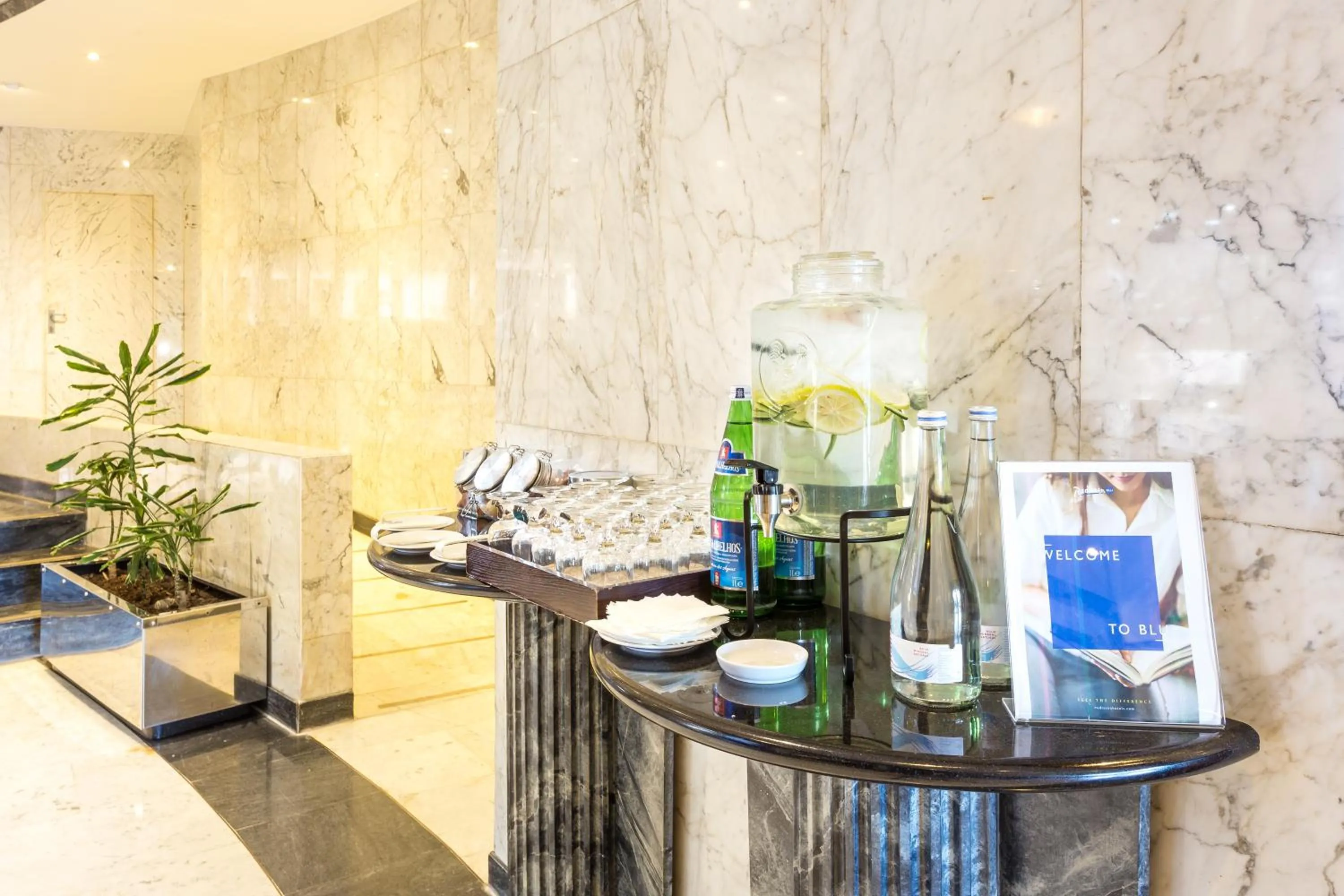 Food and drinks in Radisson Blu Hotel Lisbon