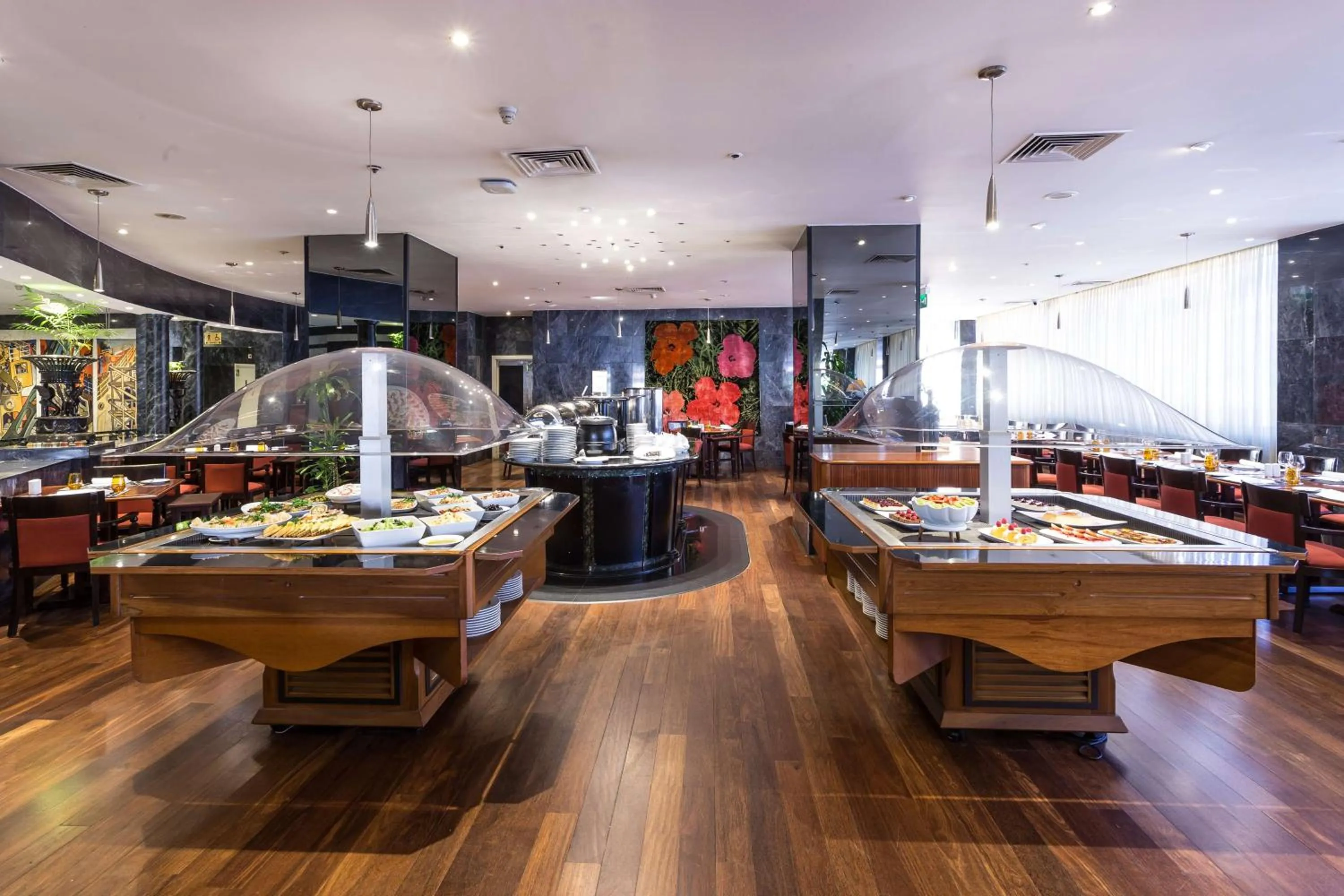 Restaurant/places to eat in Radisson Blu Hotel Lisbon