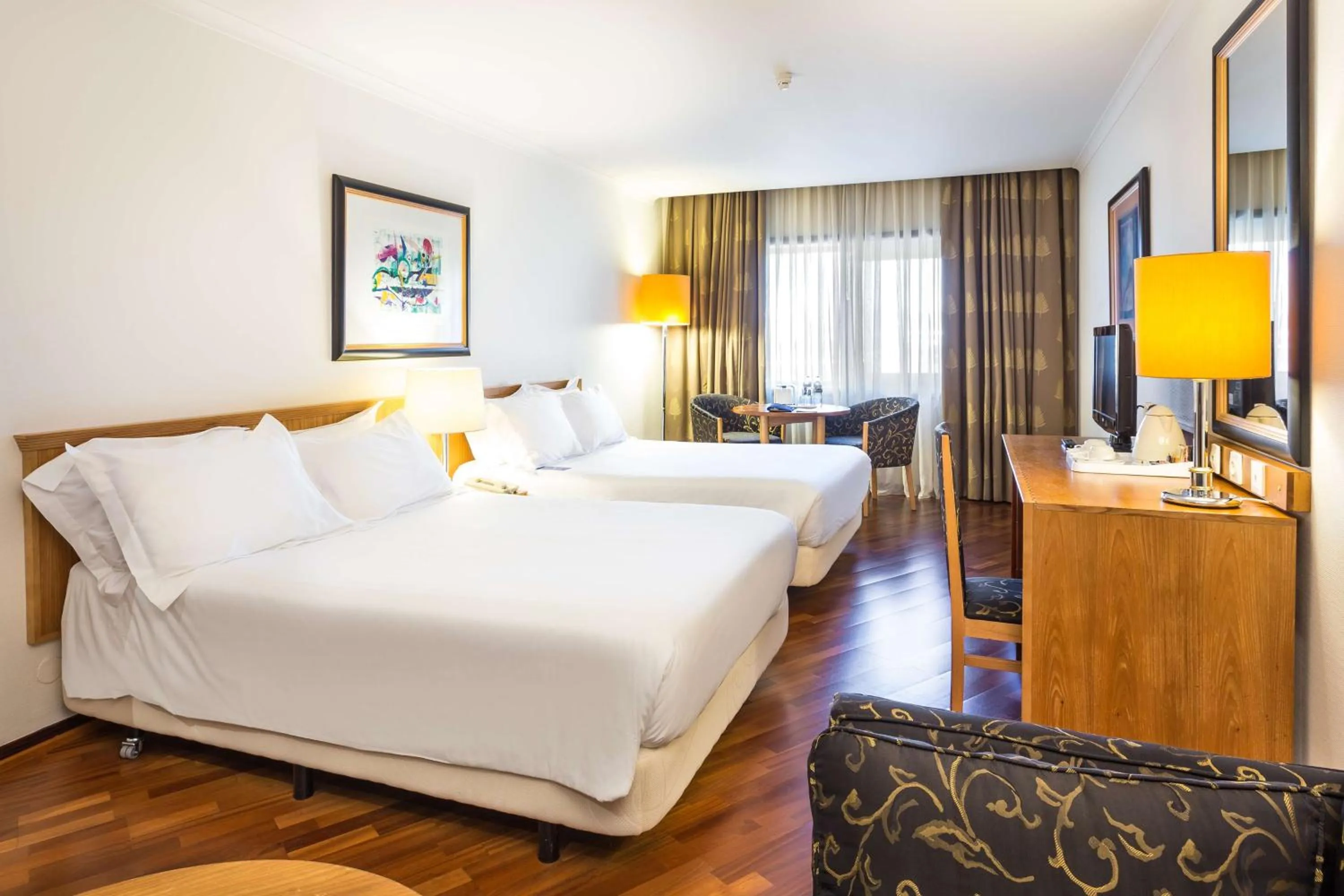 Photo of the whole room, Bed in Radisson Blu Hotel Lisbon