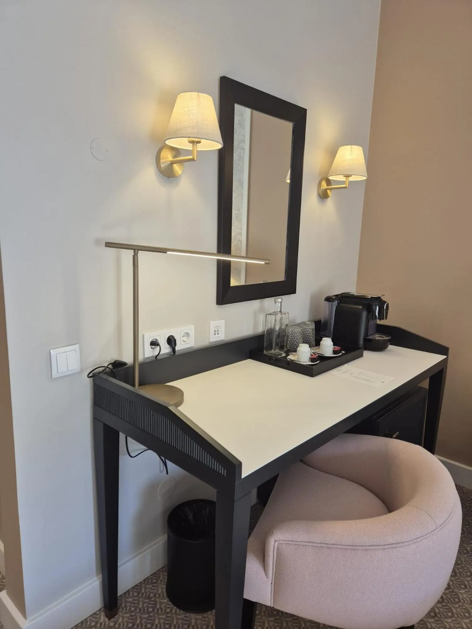 Bedroom in Longevity Senses - Cascais Boutique Hotel - Adults Only