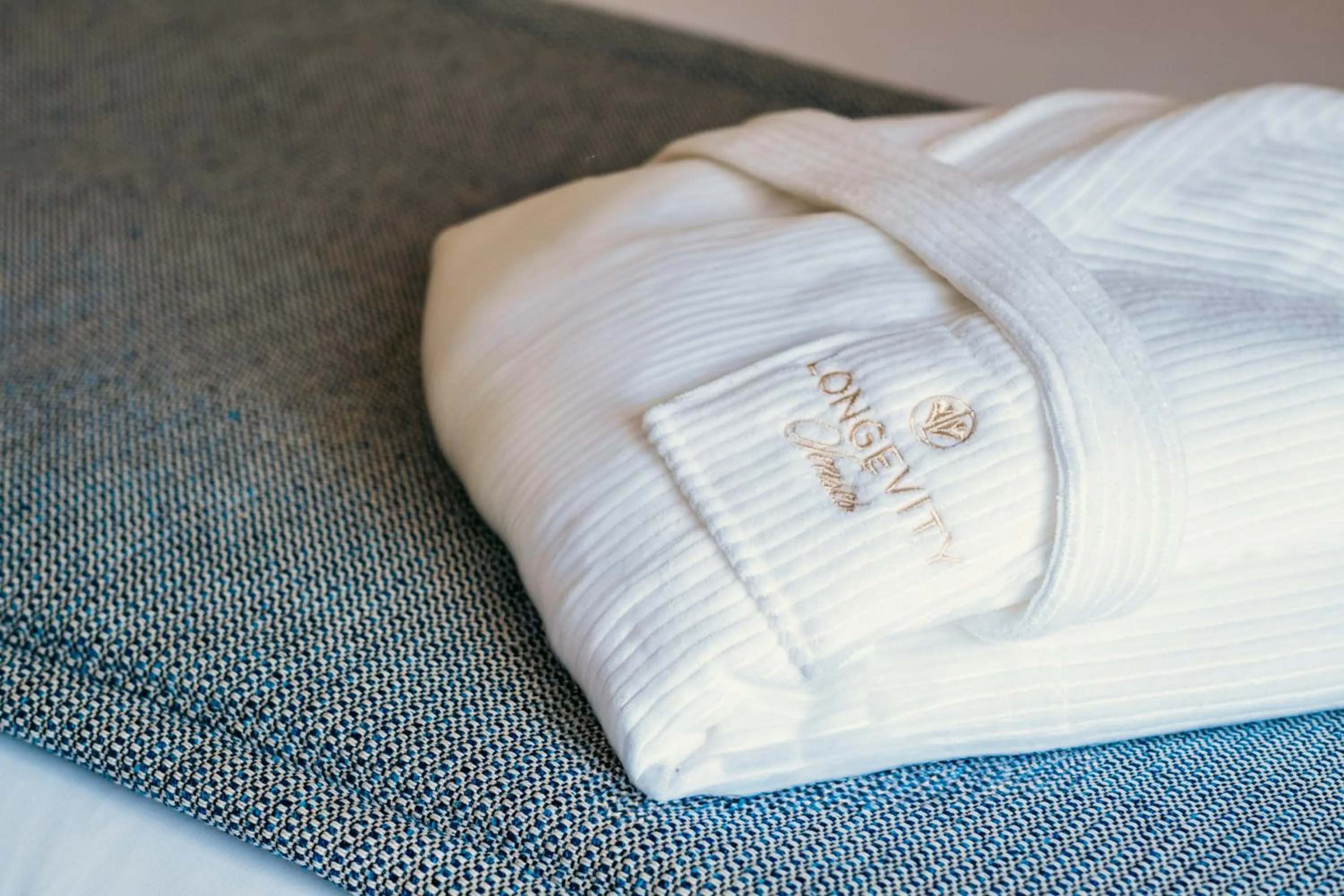 Decorative detail, Bed in Longevity Senses - Cascais Boutique Hotel - Adults Only