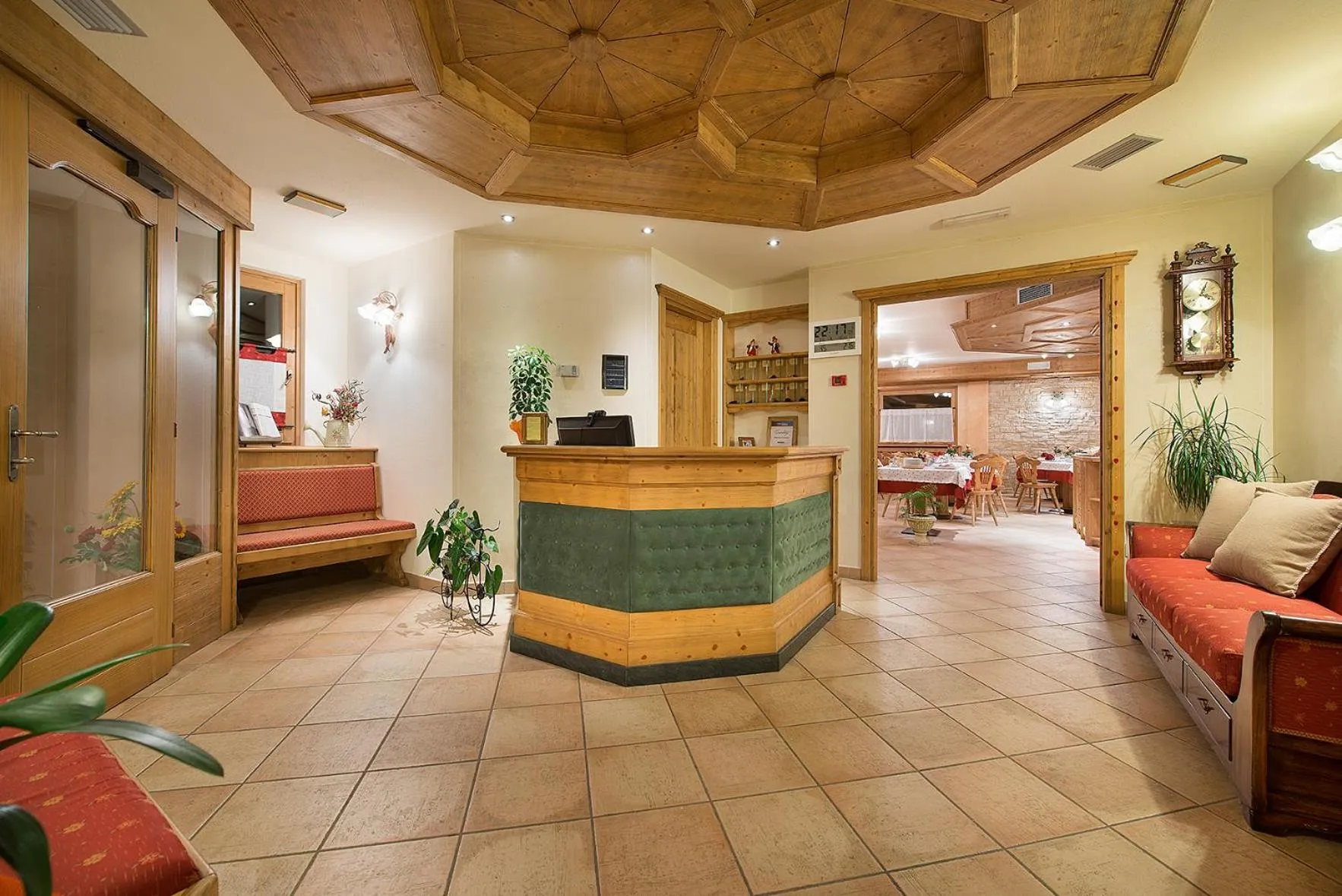 Lobby or reception in Hotel Costanza Mountain Holiday