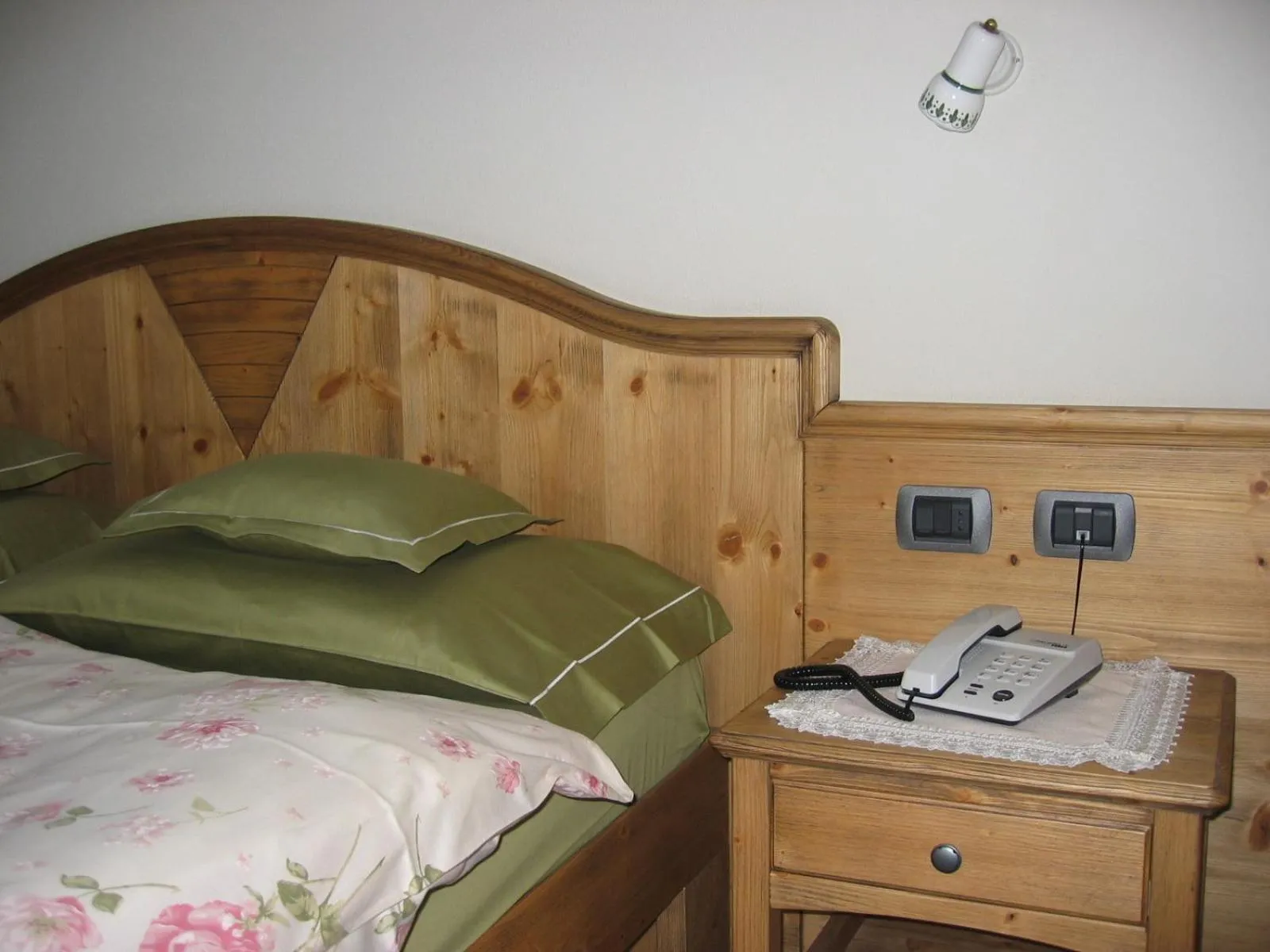 Bedroom, Bed in Hotel Costanza Mountain Holiday