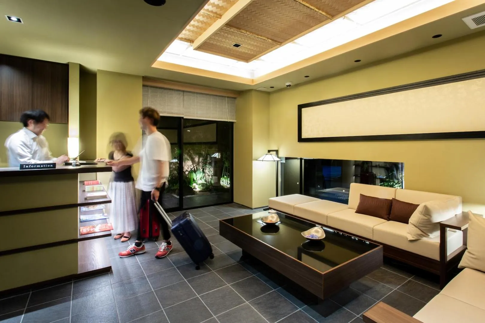 Staff in Hauza Kyoto Gojo Karasuma