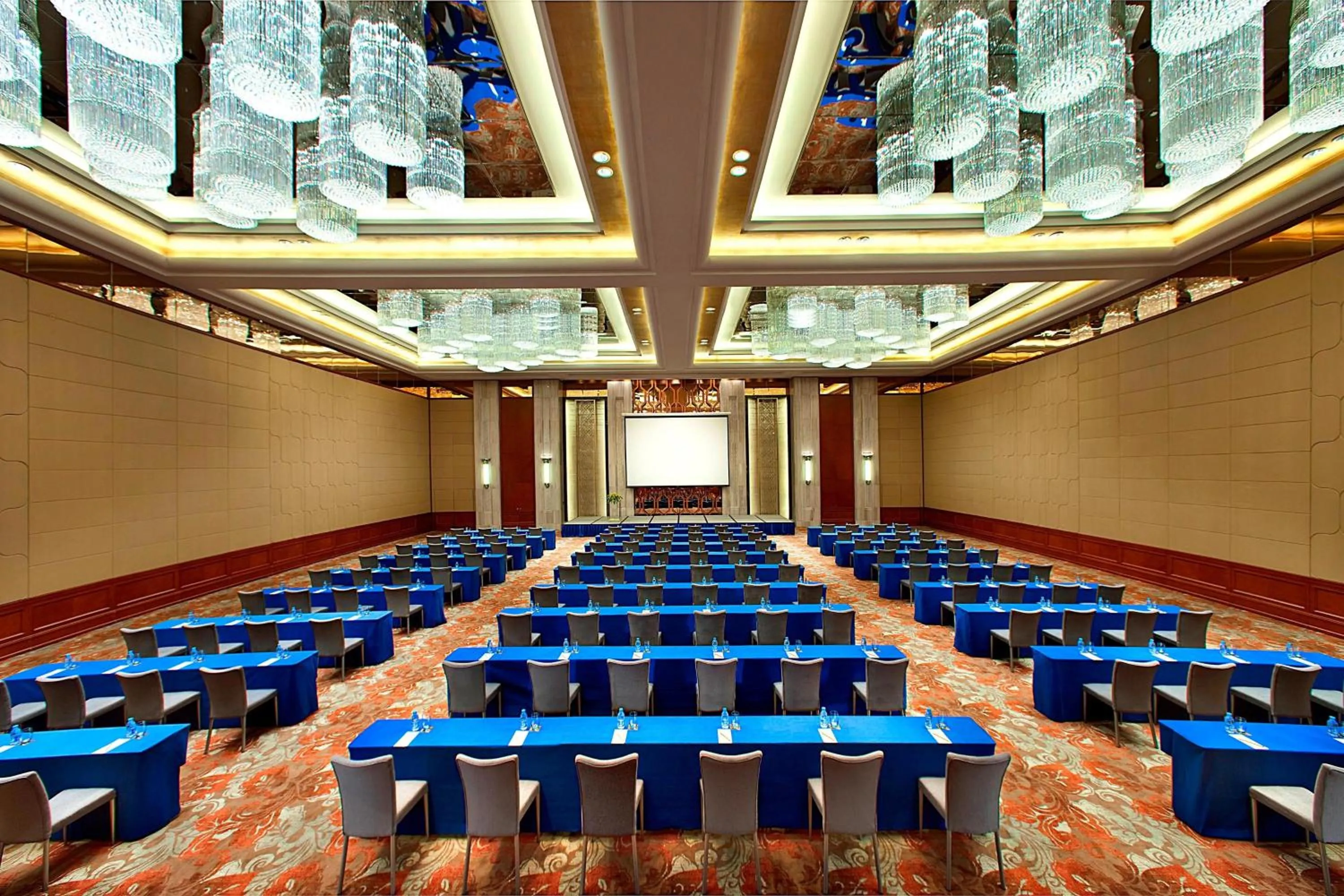 Meeting/conference room in Sheraton Jiangyin Hotel