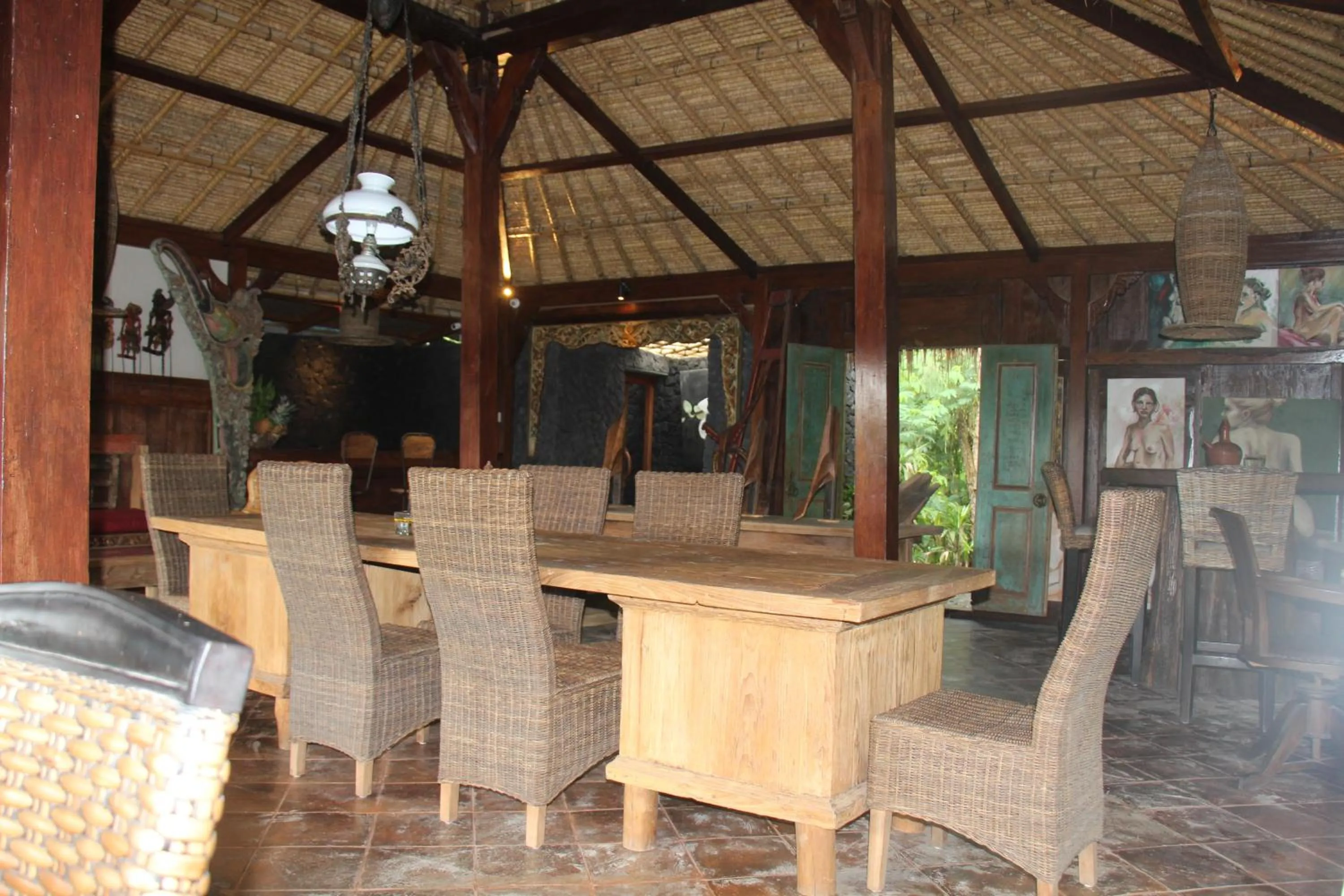 Restaurant/places to eat in Geopark Village