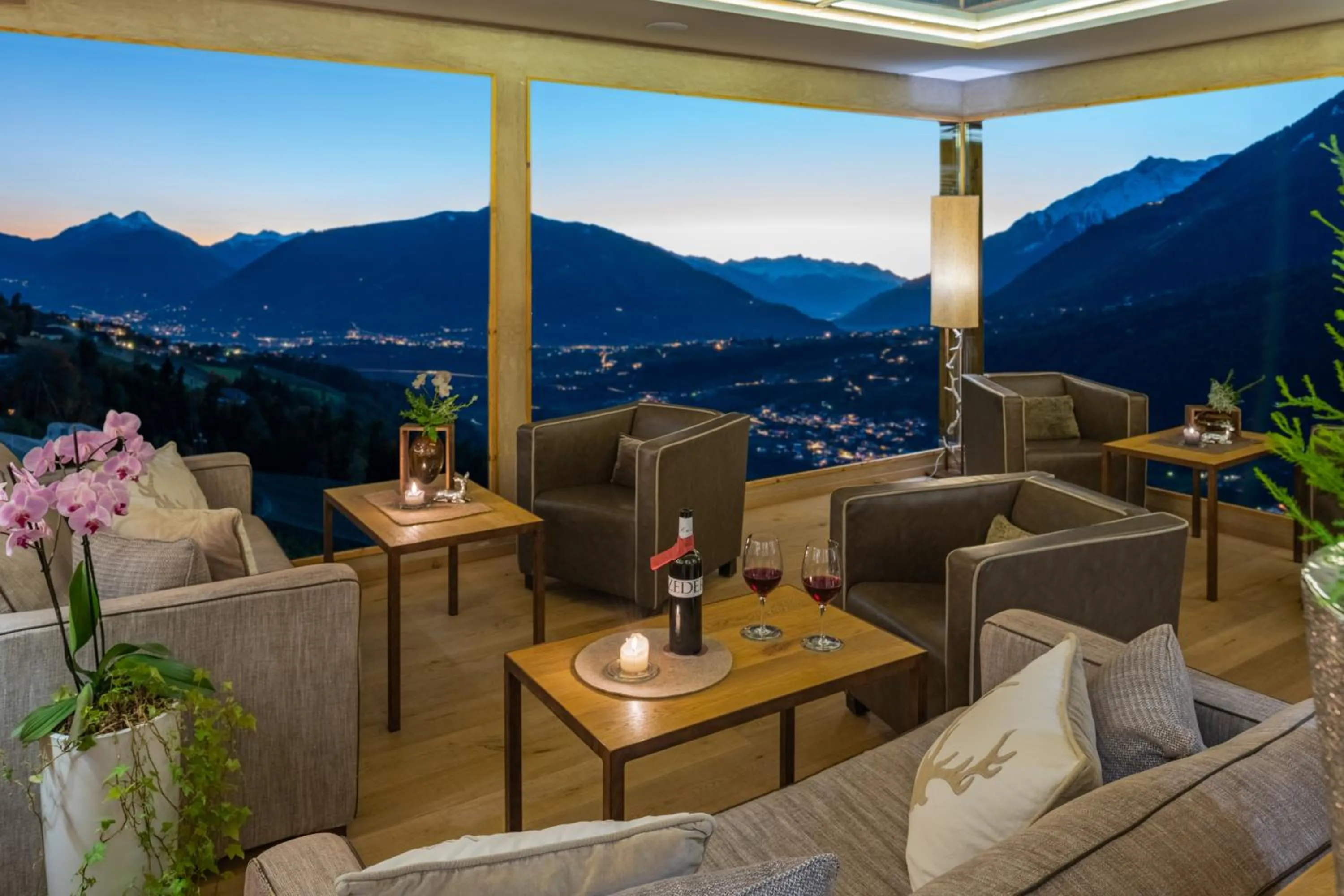 Seating area in Hotel Panorama