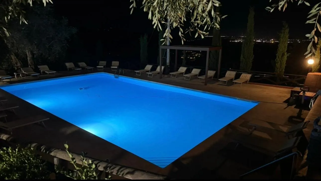 Night in Madonna Del Poggio CAV