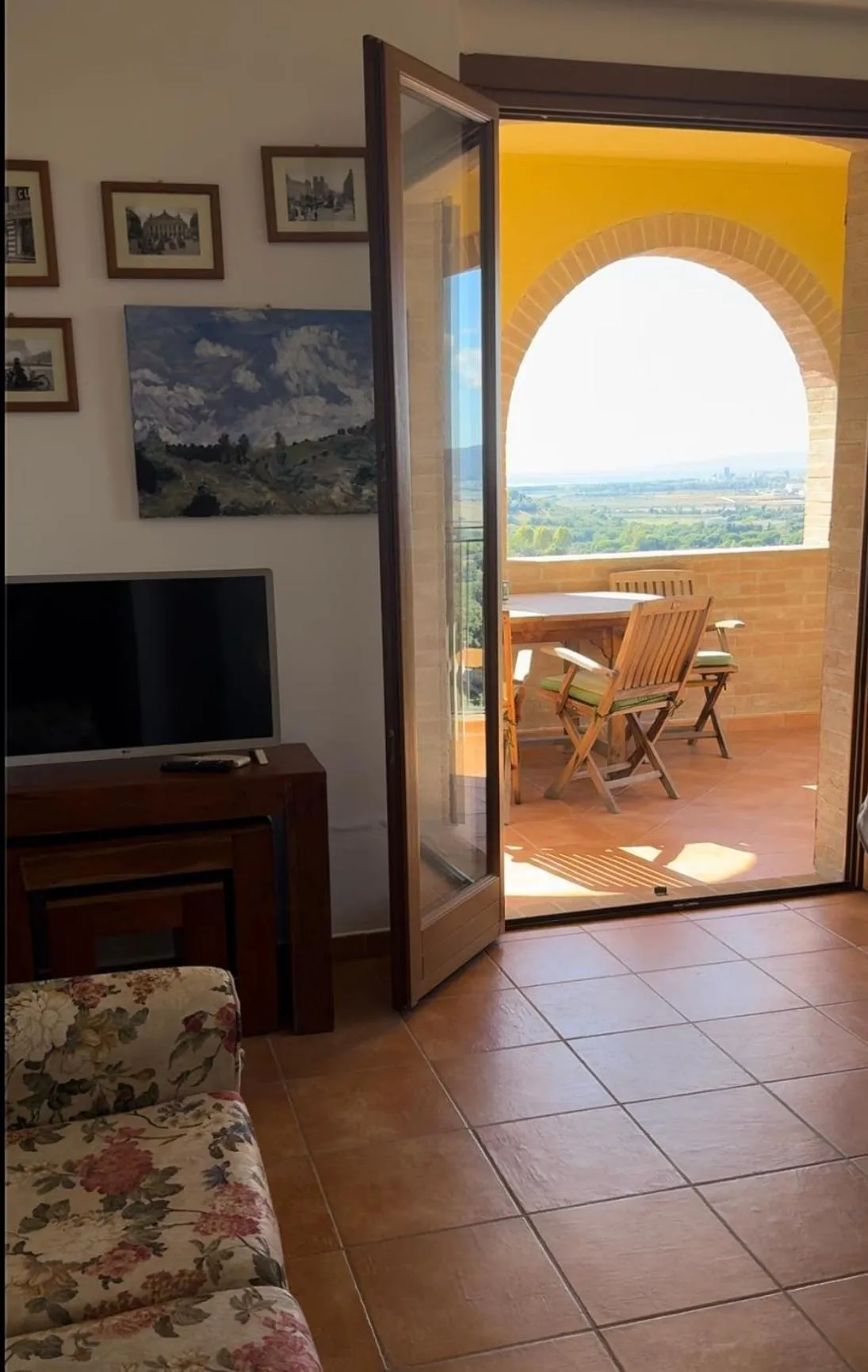 Day in Madonna Del Poggio CAV