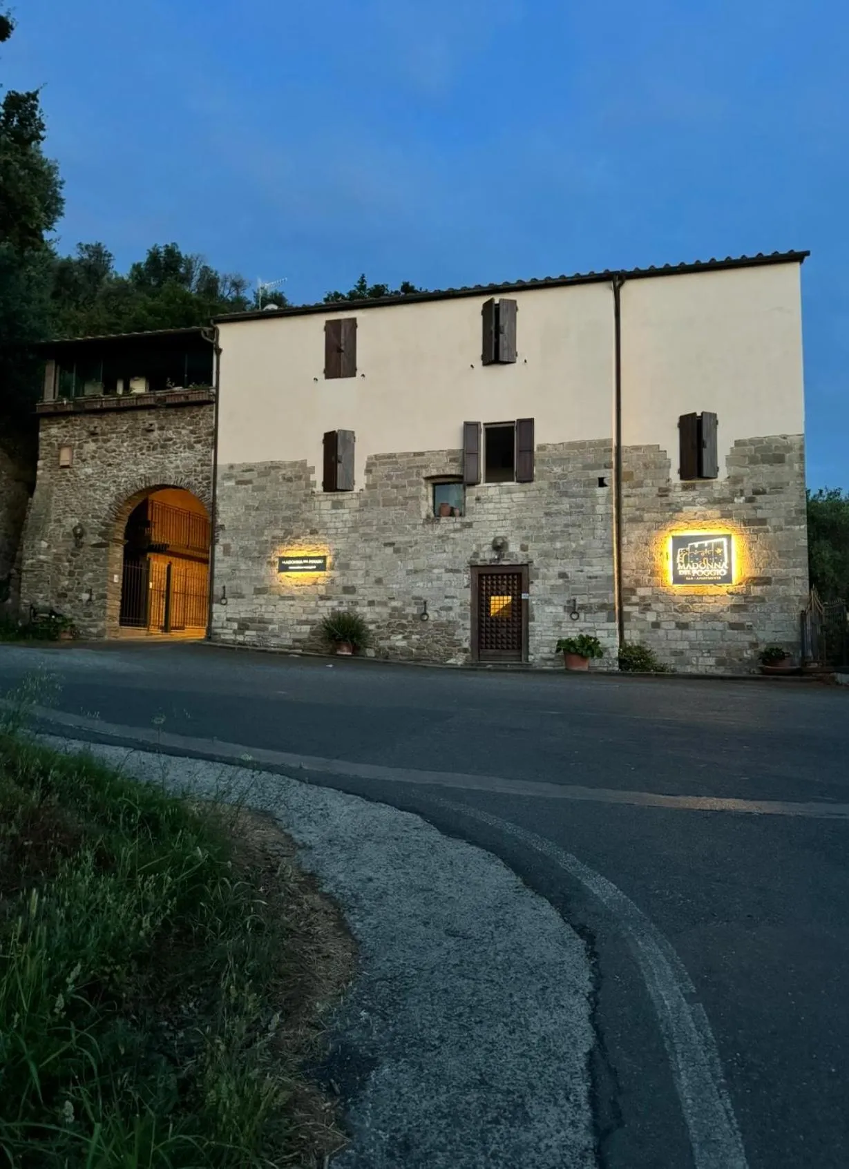 Property building in Madonna Del Poggio CAV