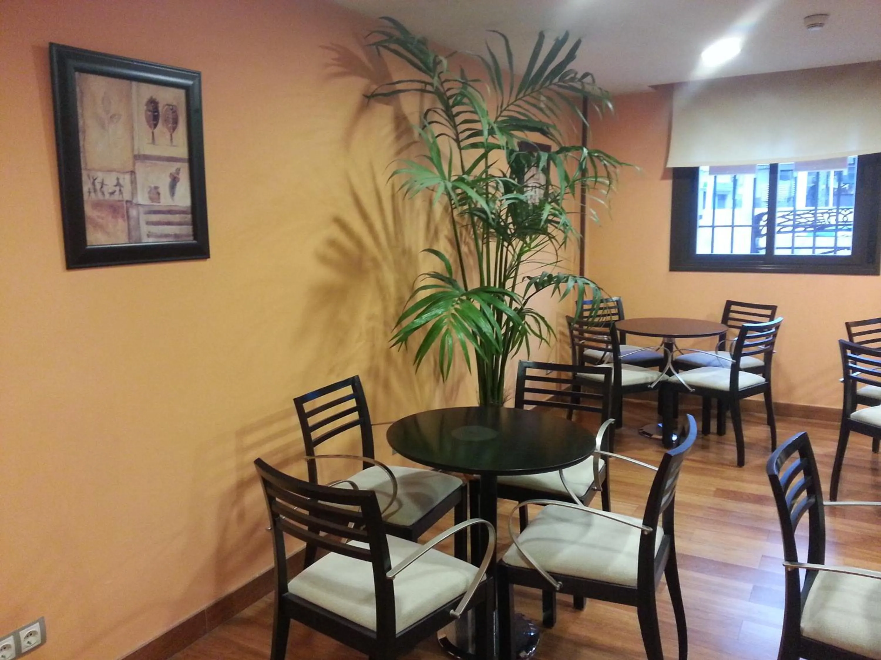 Lounge or bar in Hostal El Arco