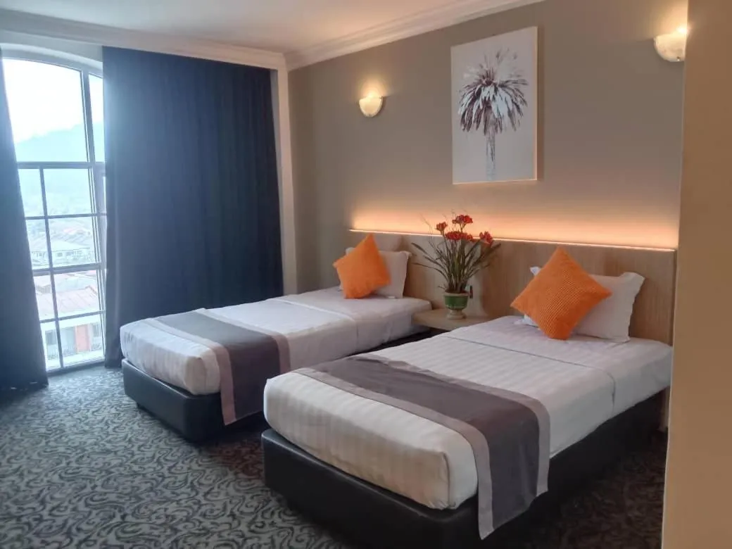 Shower, Bed in Greenlast Hotel