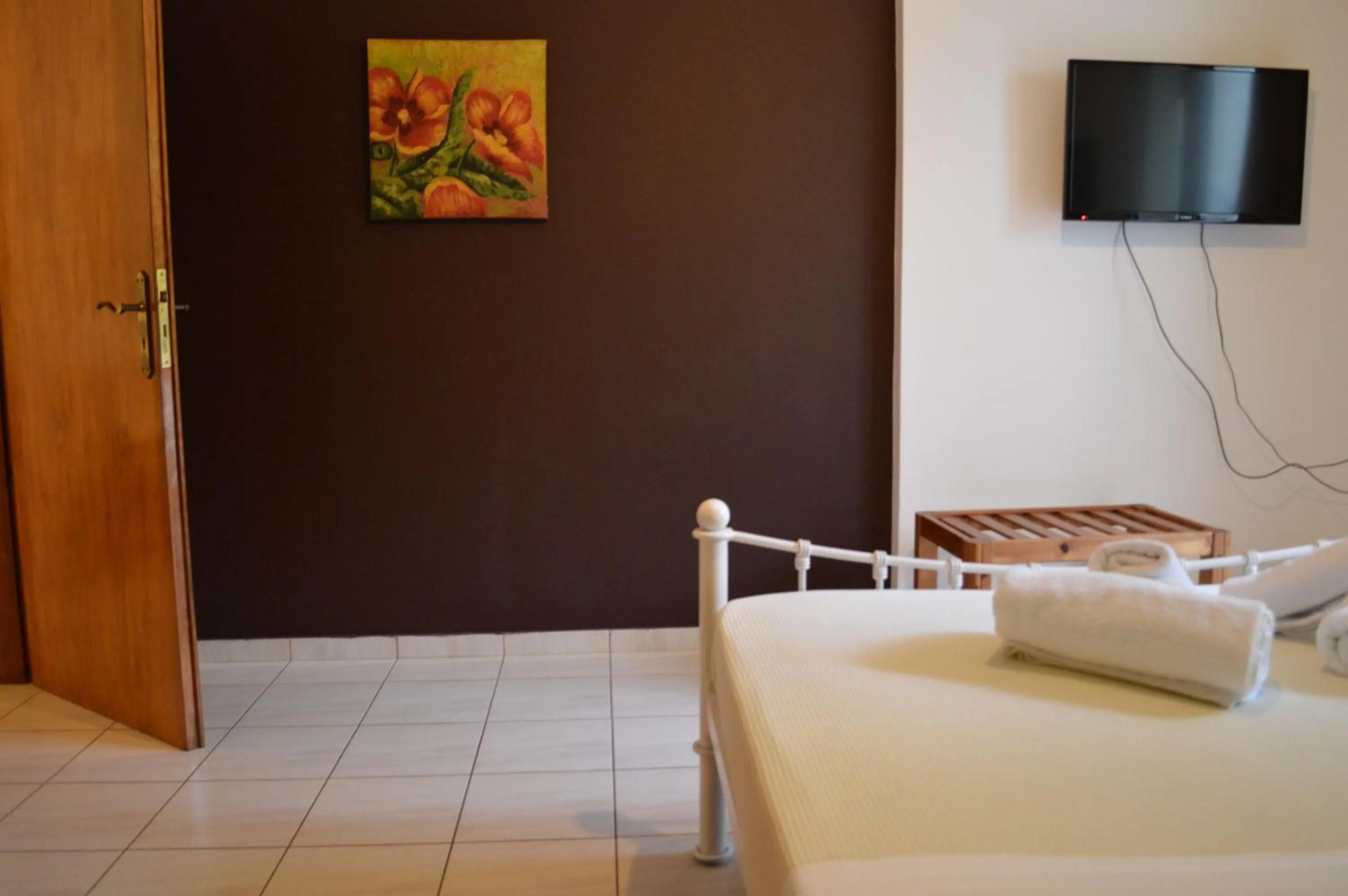 Bedroom, Bed in Nikos Apartments