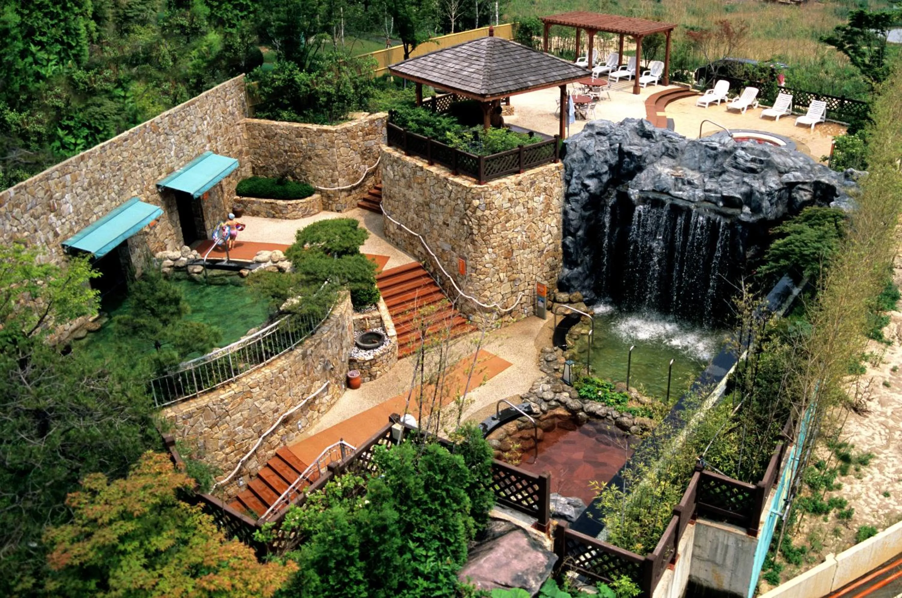 Garden view in Seorak Pine Resort