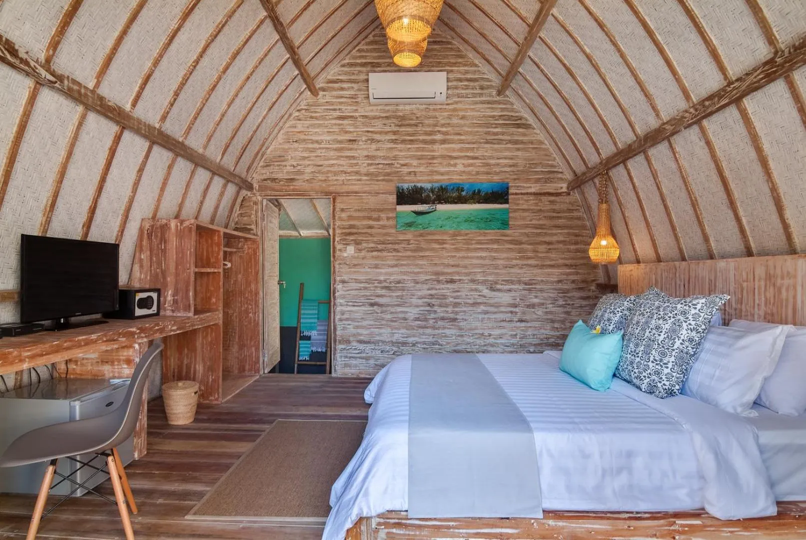 Bedroom, Bed in Gili Meno Escape - Adults Only