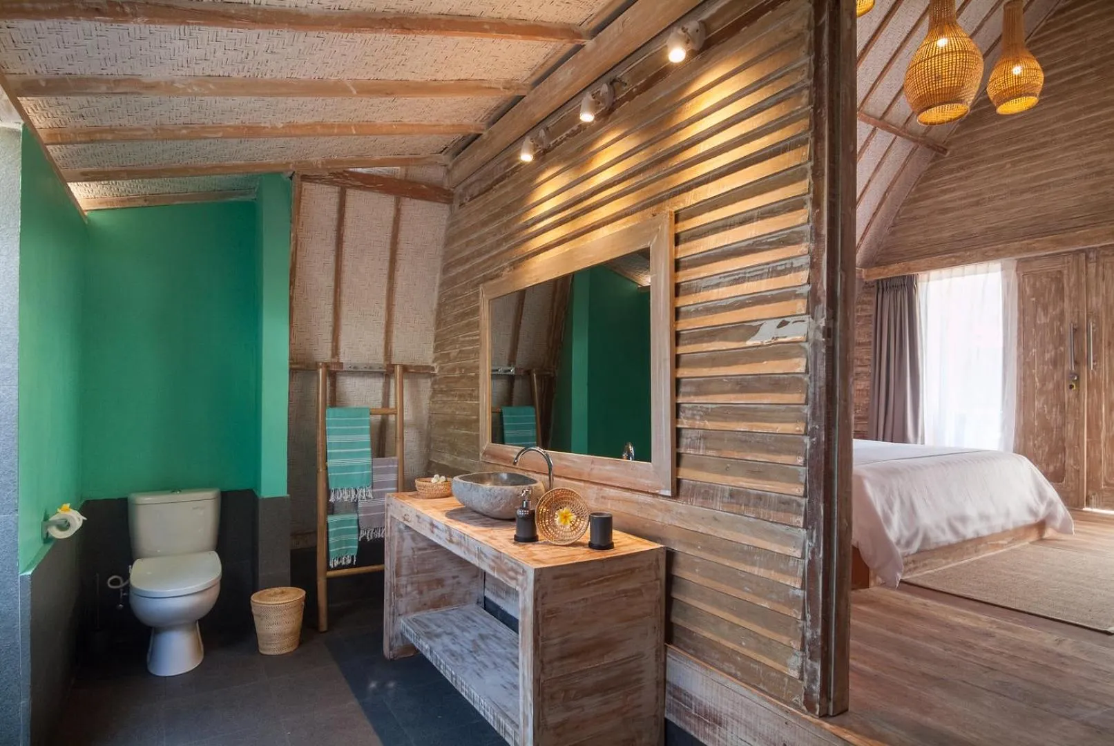 Bathroom, Bed in Gili Meno Escape - Adults Only