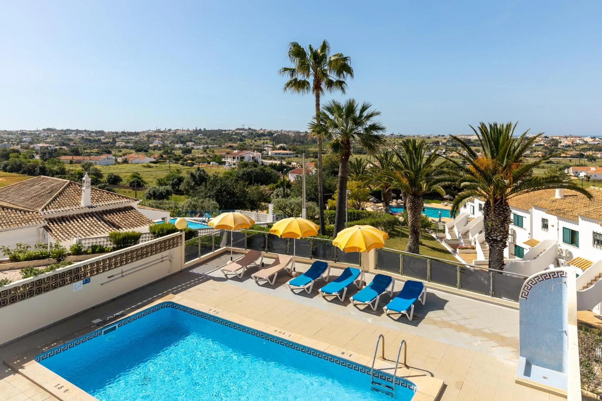 Swimming pool in Parque Monte Verde