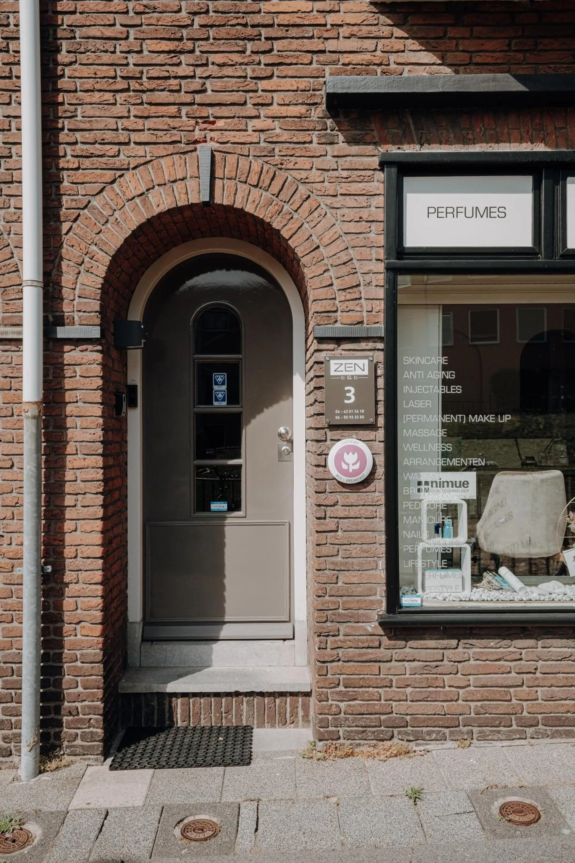 Property building in ZEN b&b