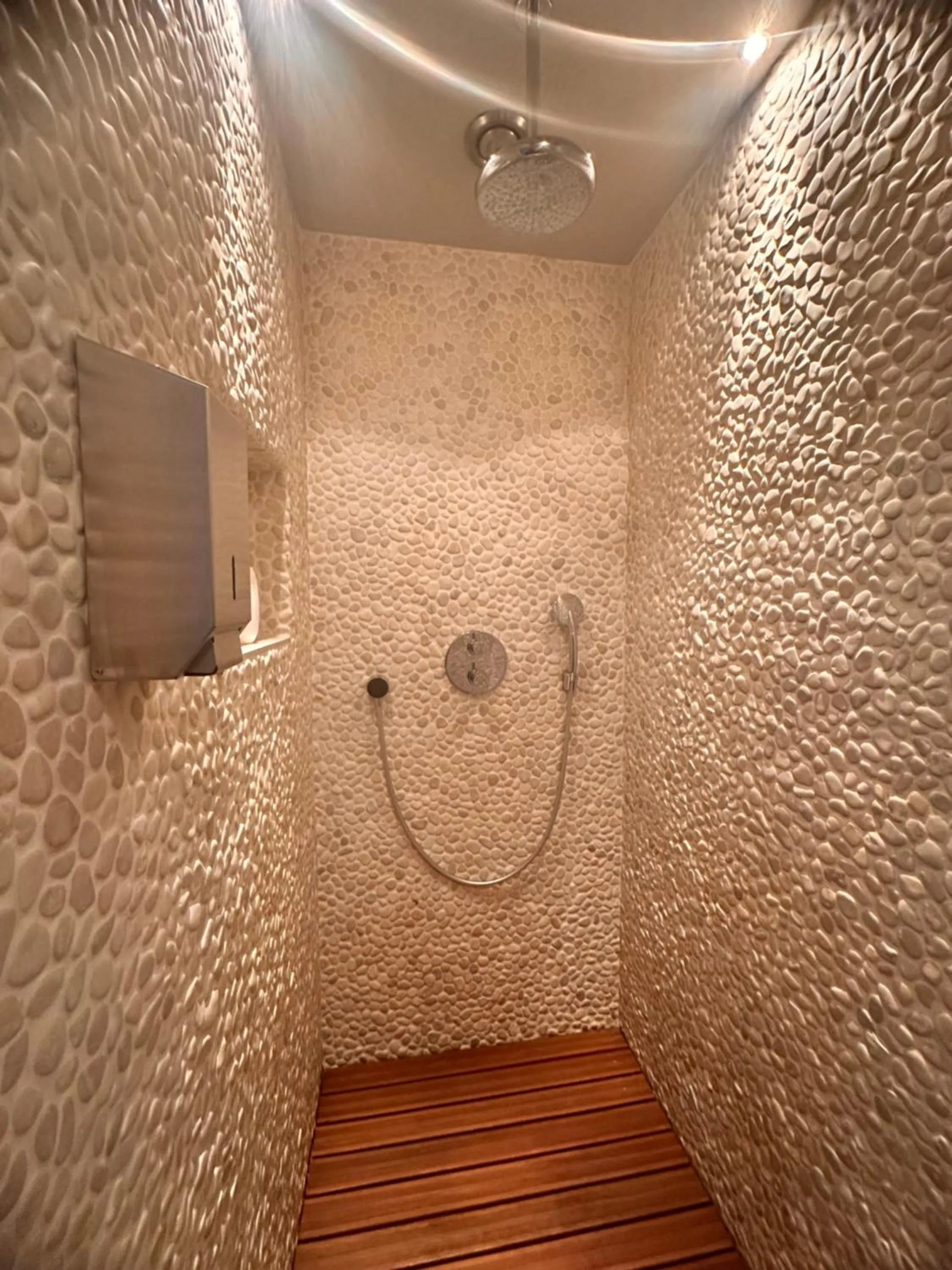 Shower in ZEN b&b