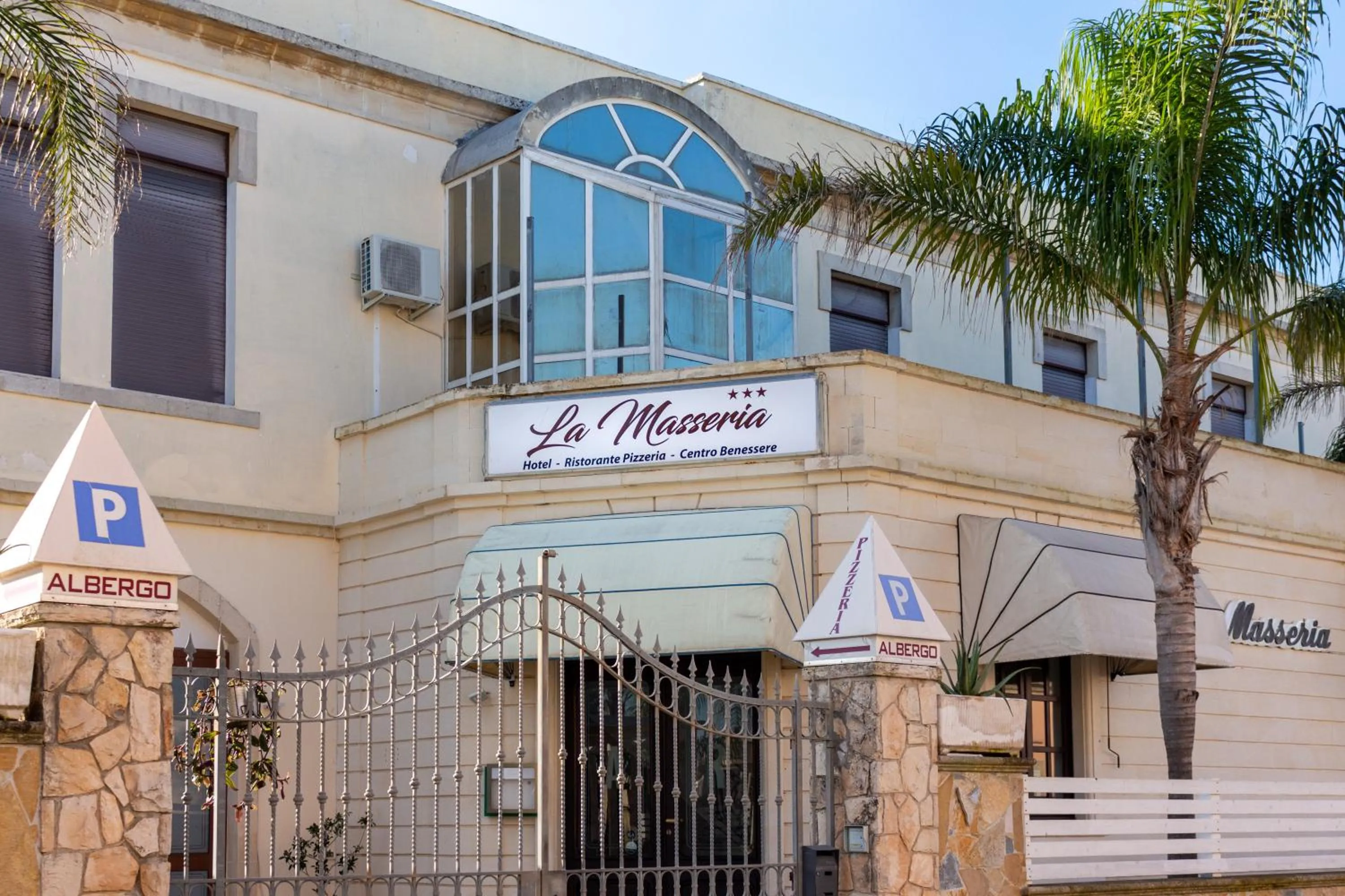 Property building in La Masseria Hotel Ristorante Centro Benessere