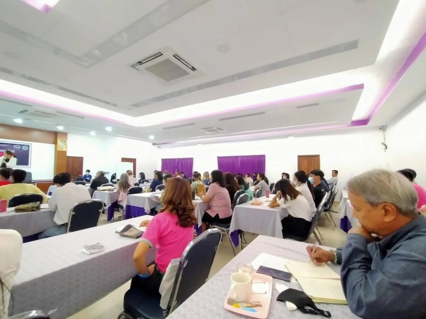 Meeting/conference room in Uthaithani Resort