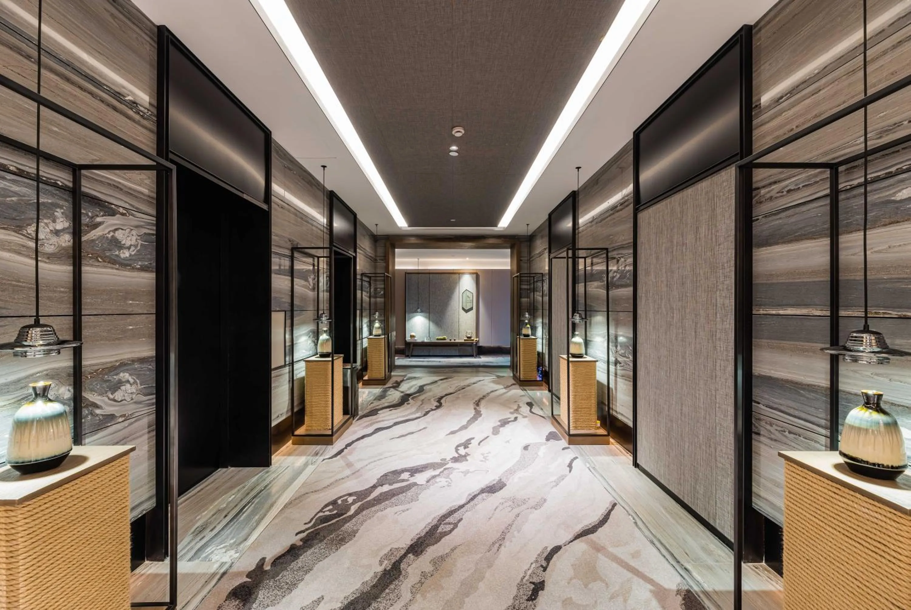 elevator in Yunhe Yebo Hotel (Shanghai International Tourism Resort Pudong Airport)