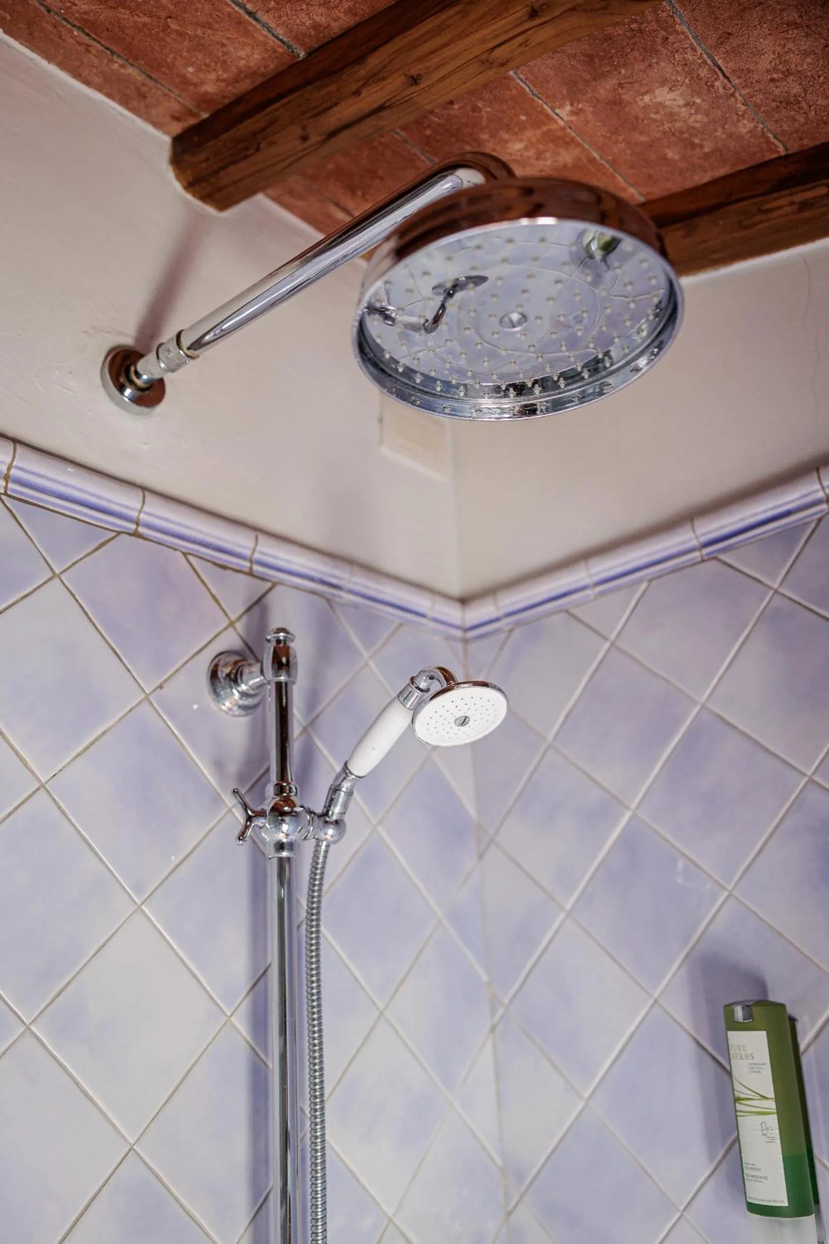 Shower in B&B Hotel La Piana