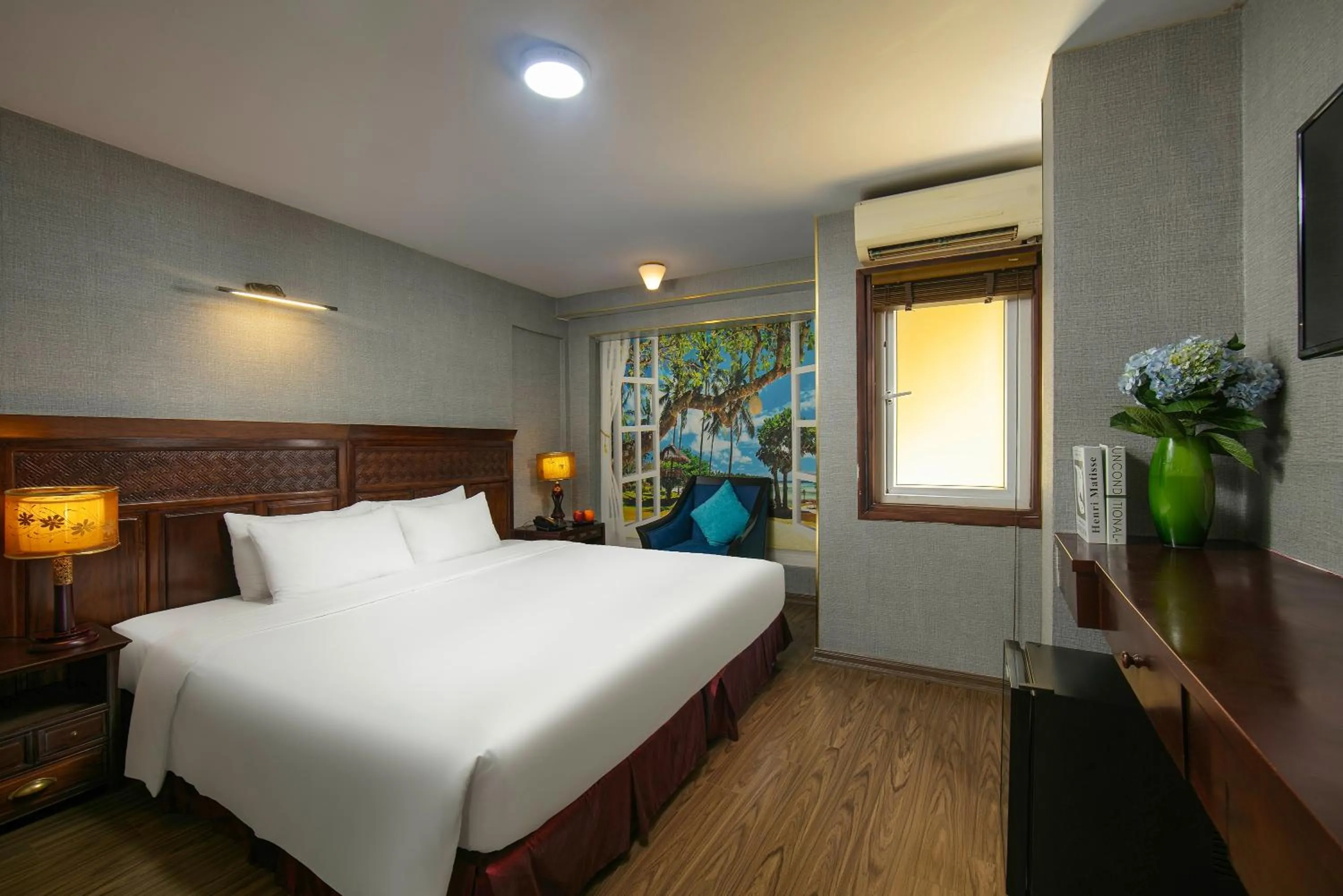 Bed in Classic Street Hotel