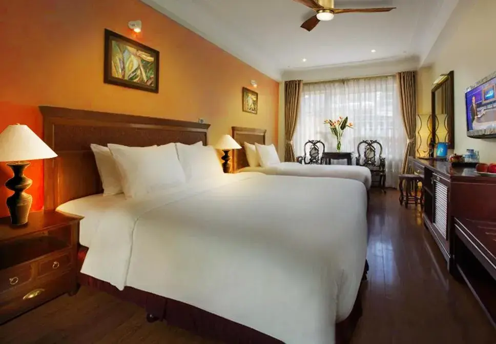 Deluxe Family Room in Classic Street Hotel Deluxe Family Room in Classic Street Hotel