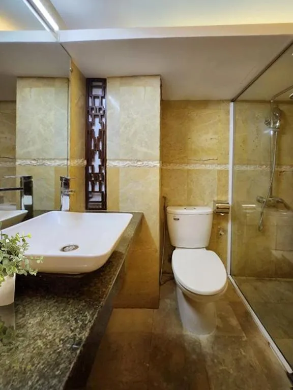 Bathroom in Classic Street Hotel